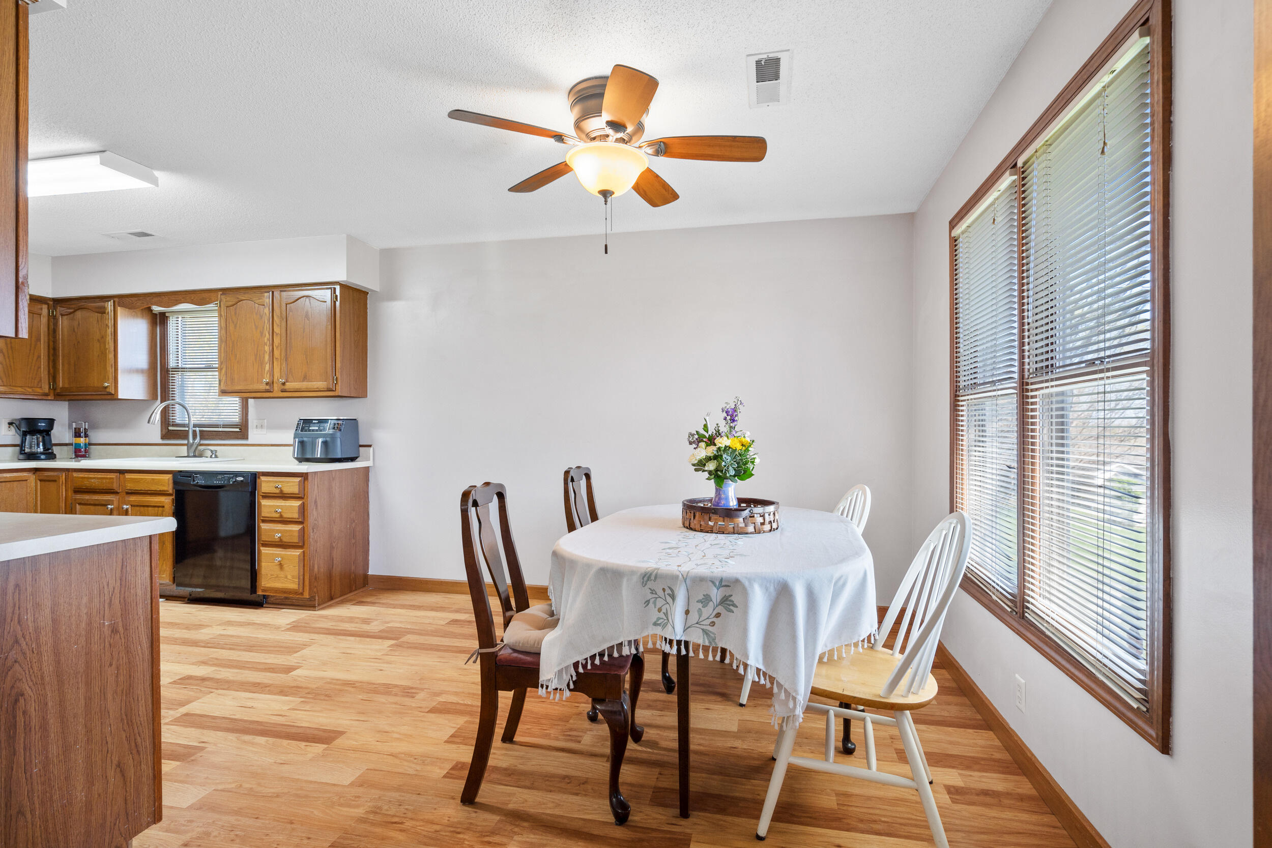 4812 Orchard Ln Property Photo 8