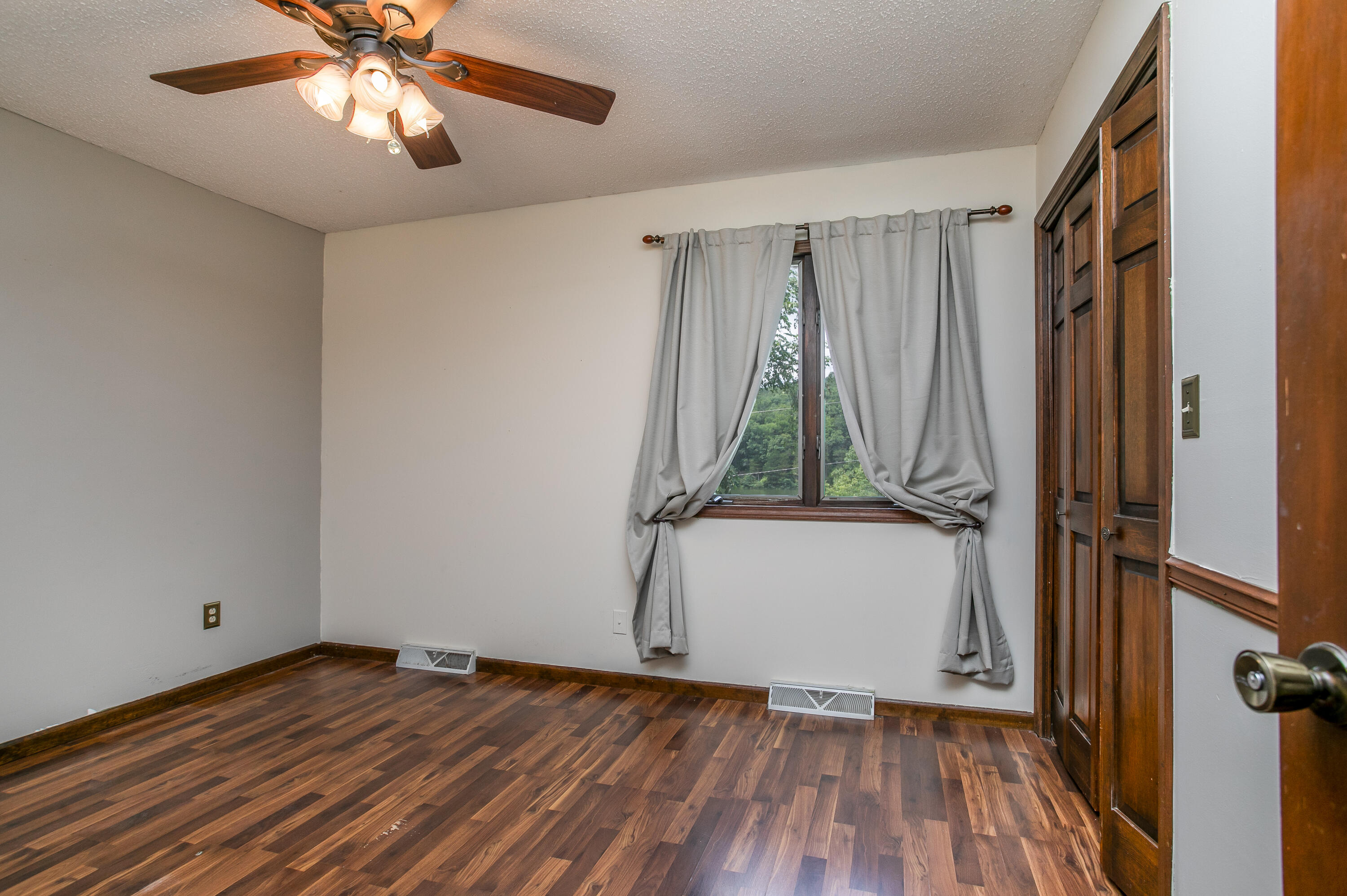 7221 Castle Rock Rd Property Photo 33
