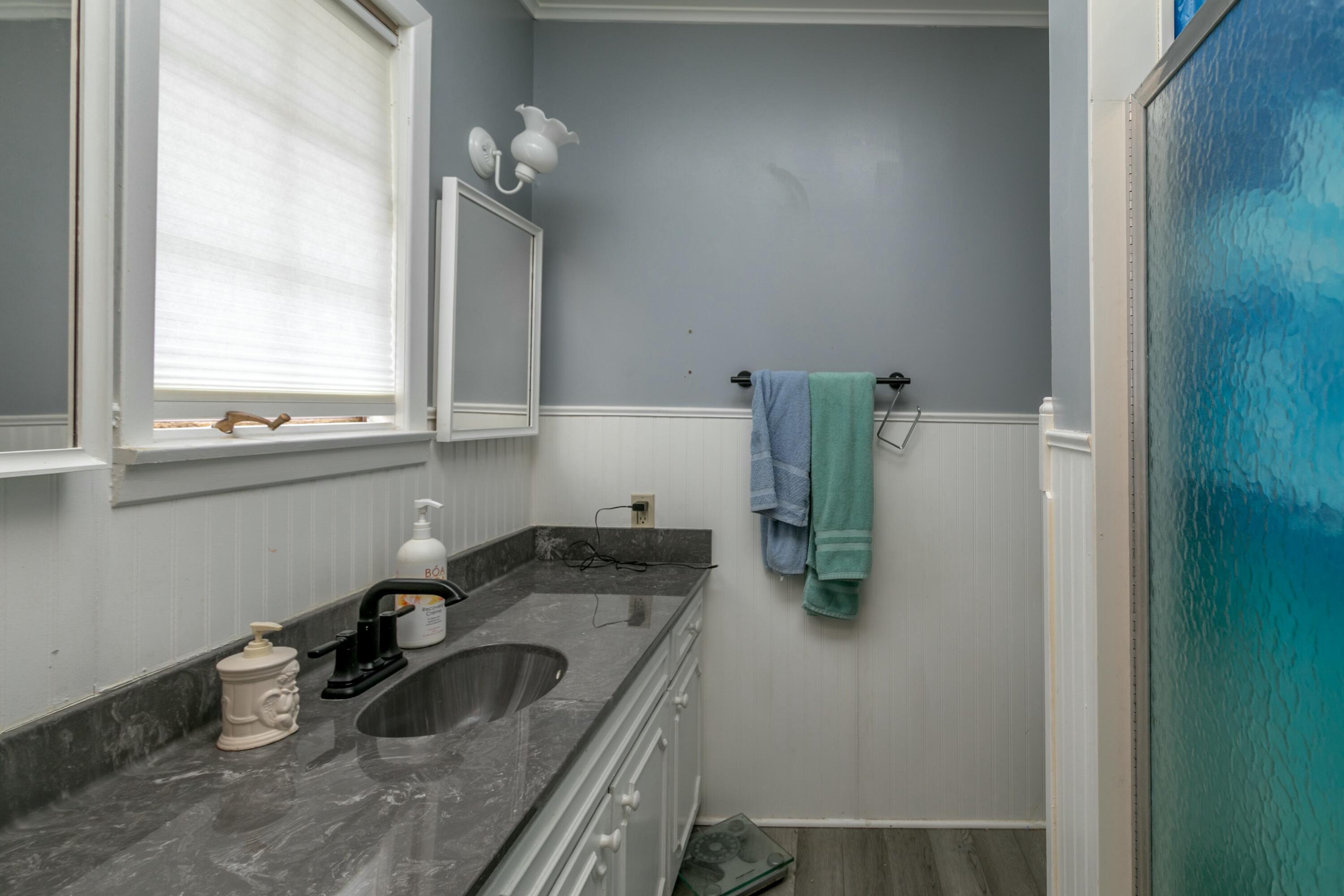 1541 Myra St Property Photo 15