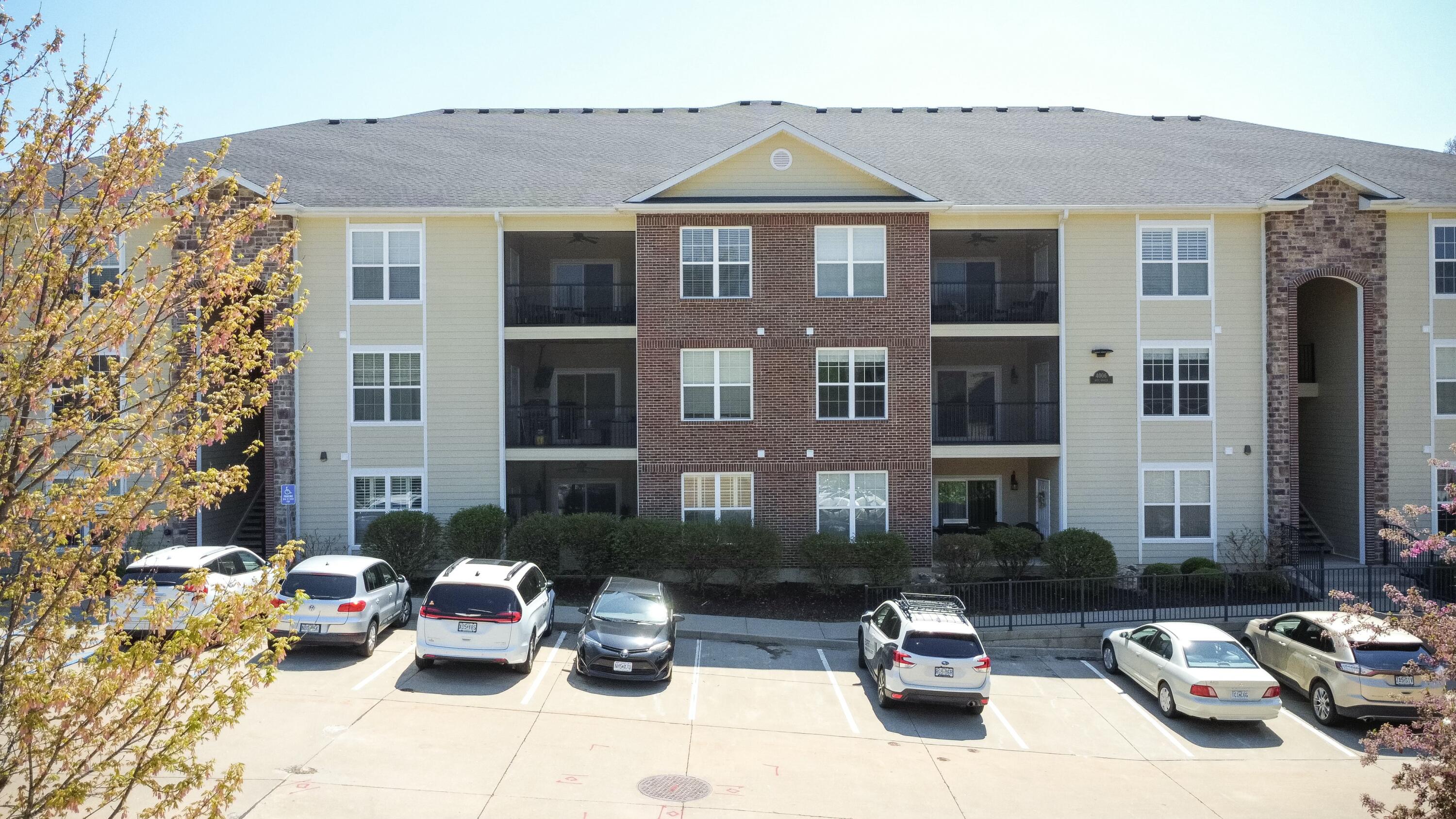 4006 W Worley St, 207 Property Photo 1