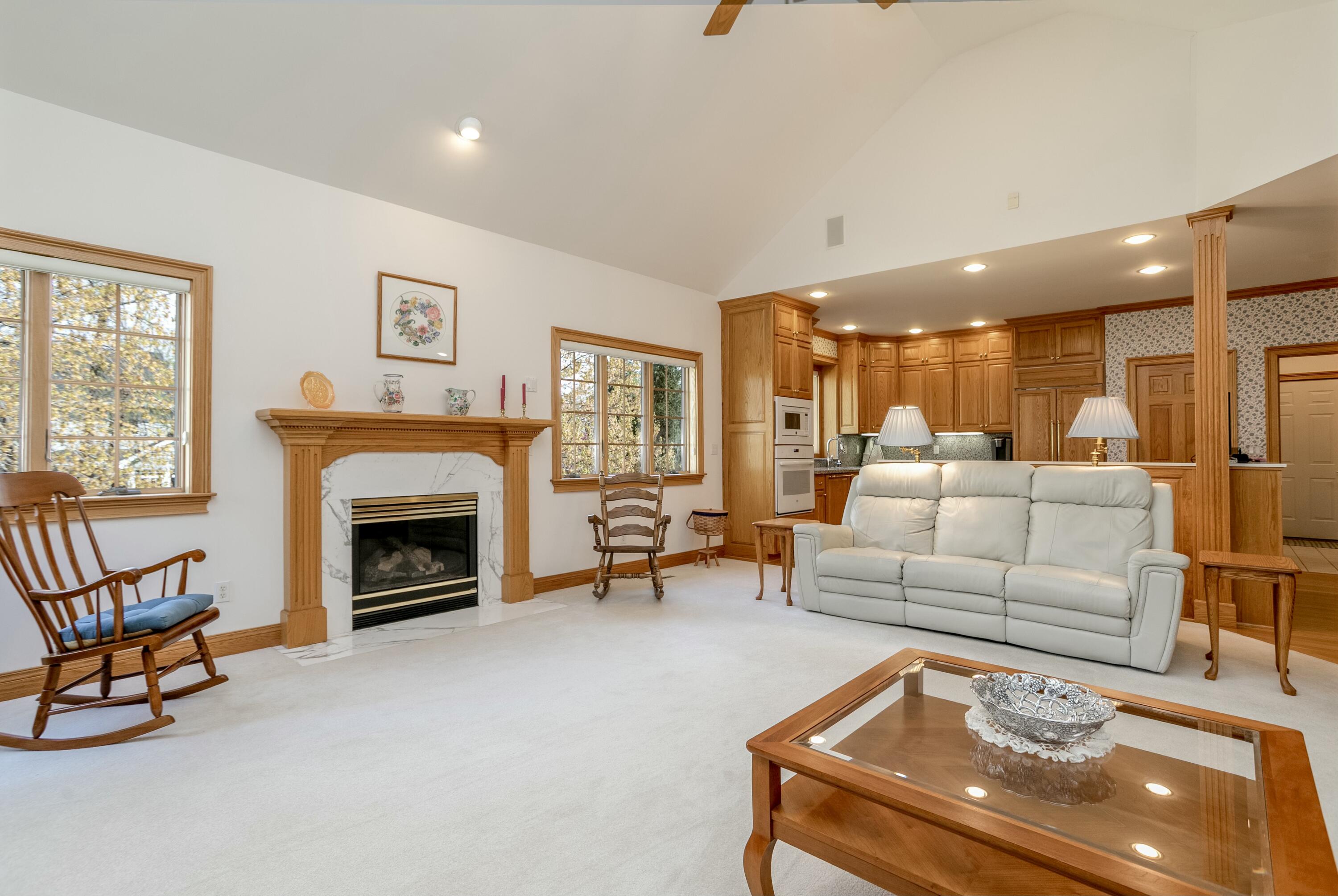 2420 Lacewood Dr Property Photo 20