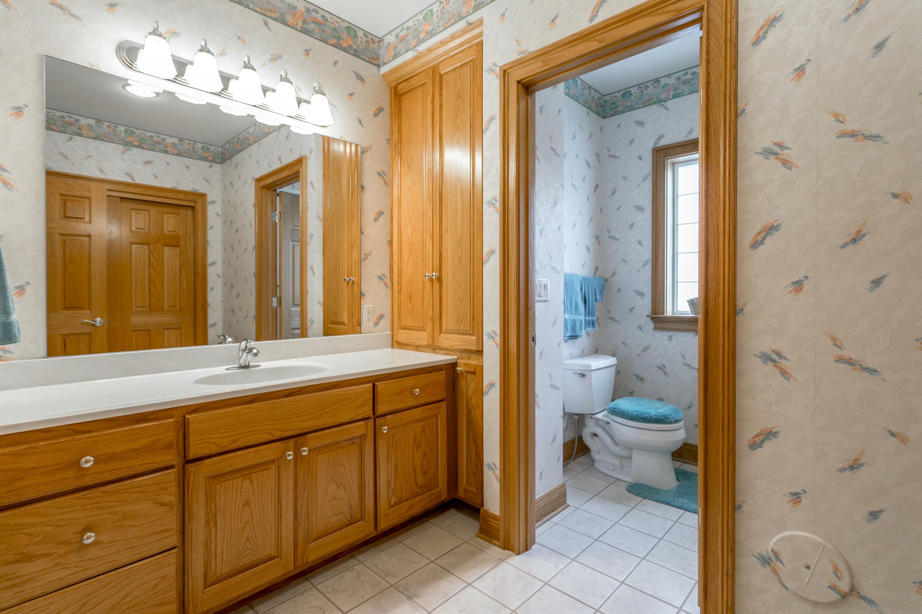 2420 Lacewood Dr Property Photo 49
