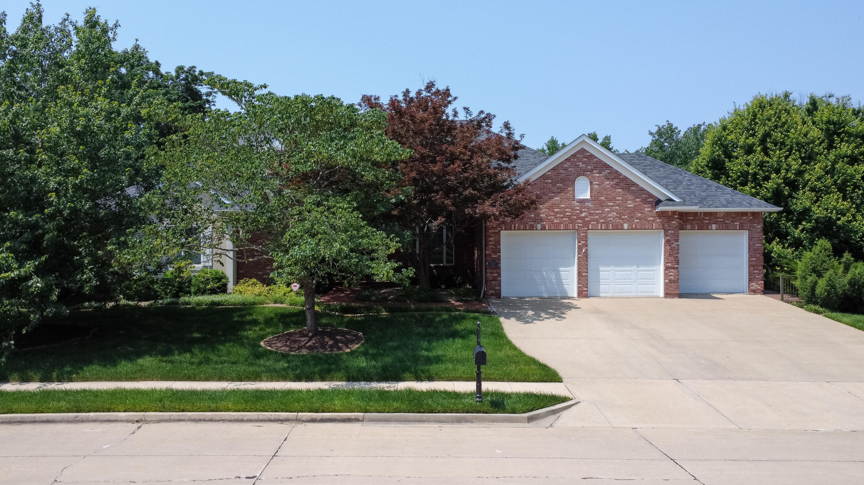 2420 Lacewood Dr Property Photo 77