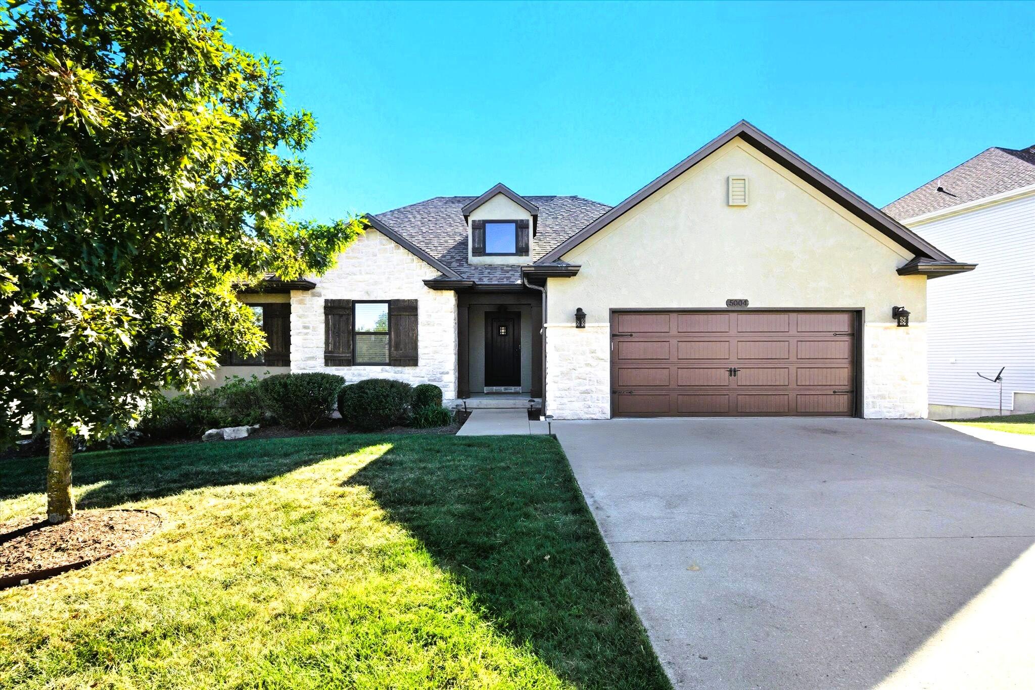 5004 Stone Mountain Pky Property Photo 1