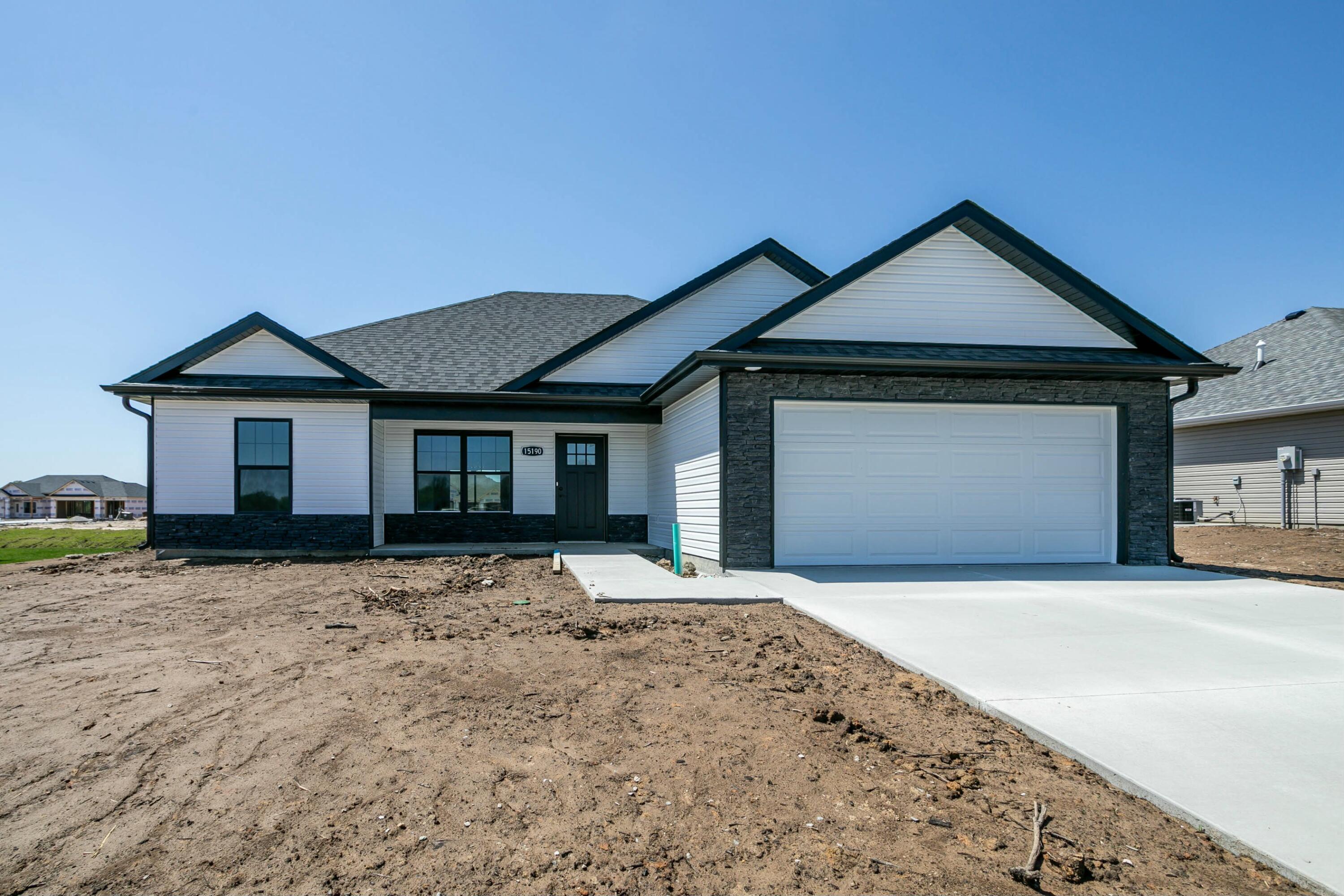 15190 General Dr Property Photo