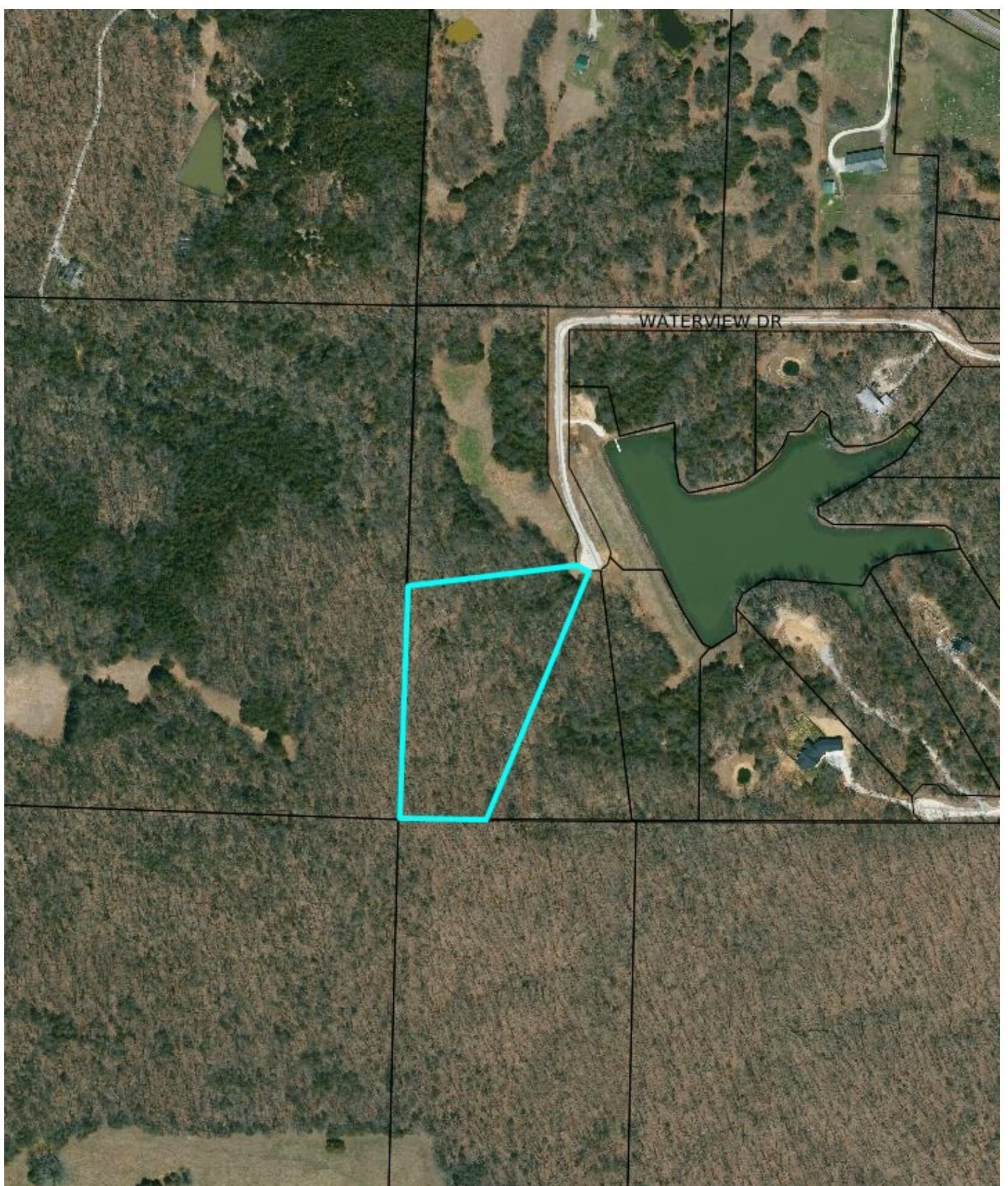 2915 Waterview Dr Property Photo