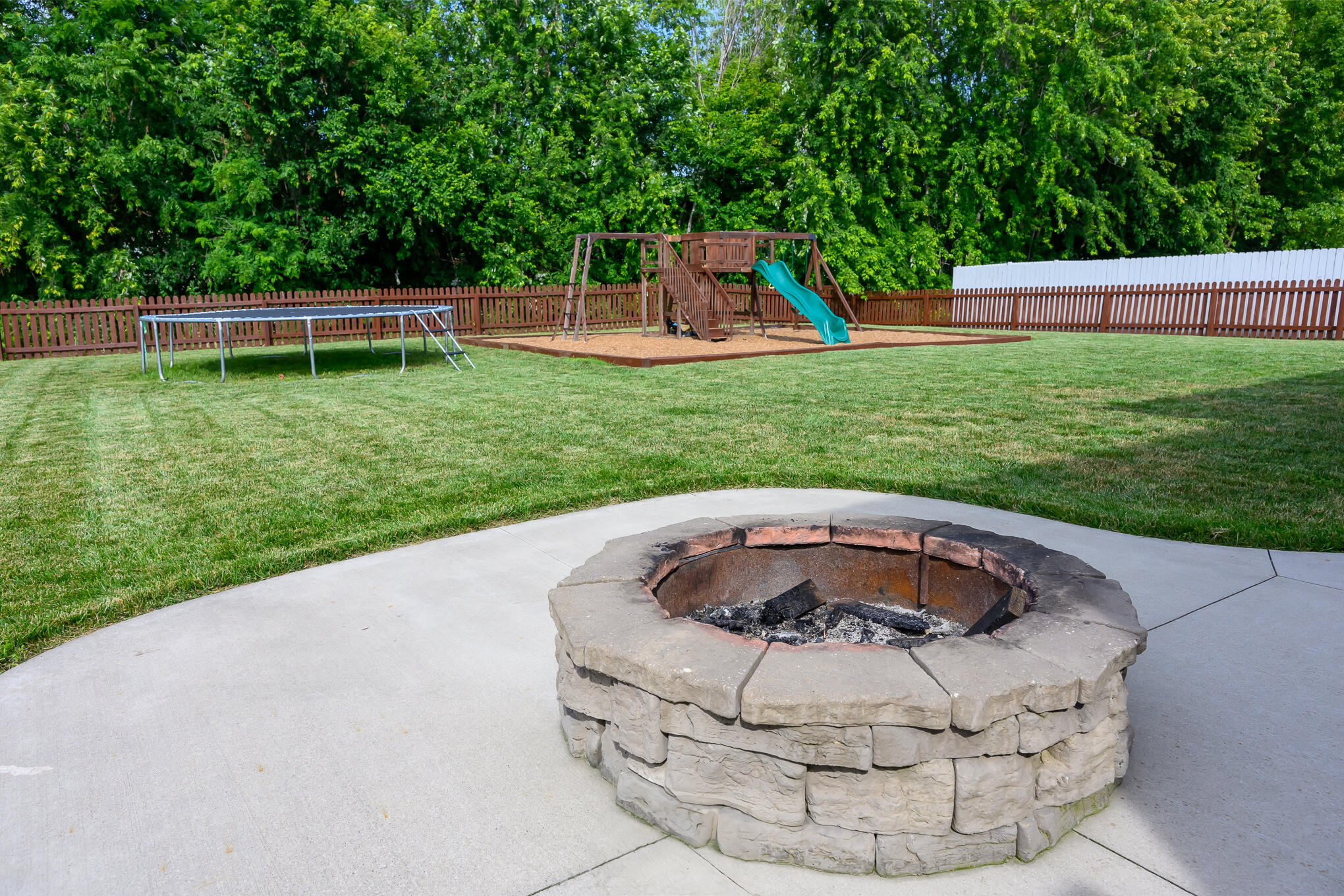 205 Kathryn Durk Dr Property Photo 51