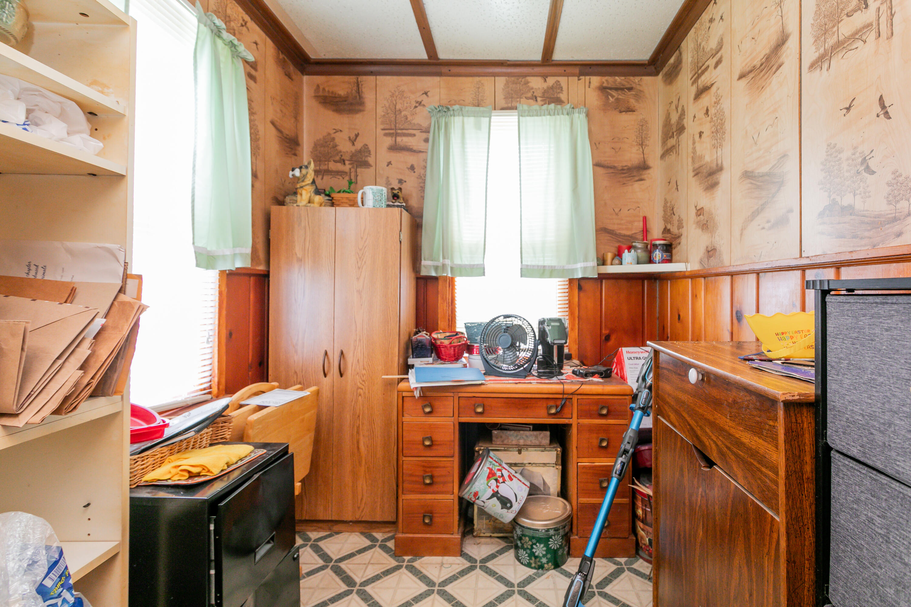 110 Benton St Property Photo 5
