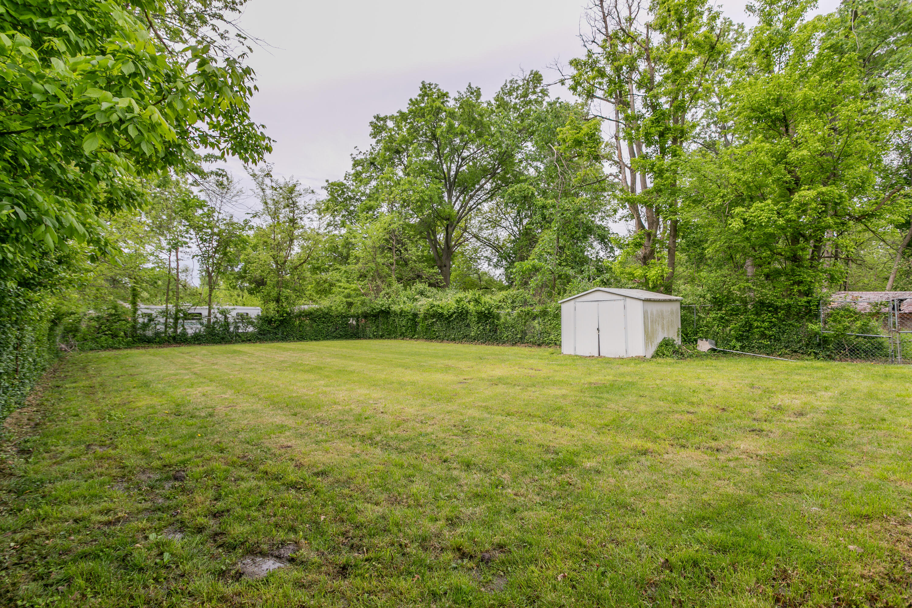 110 Benton St Property Photo 15