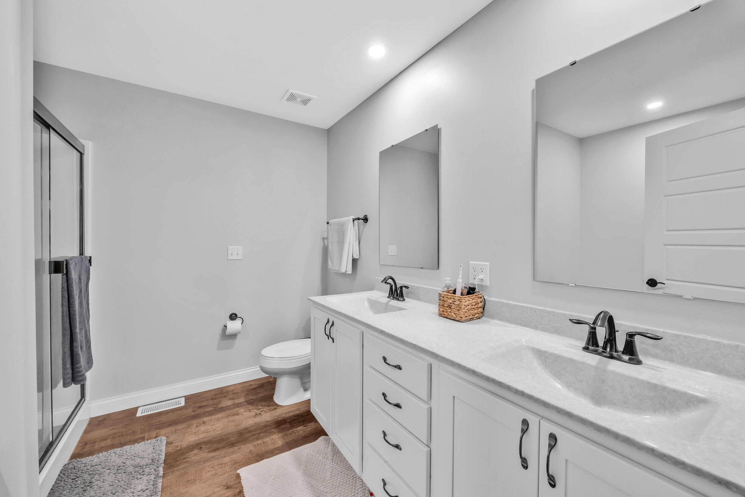 1103 Baseball Dr Property Photo 19