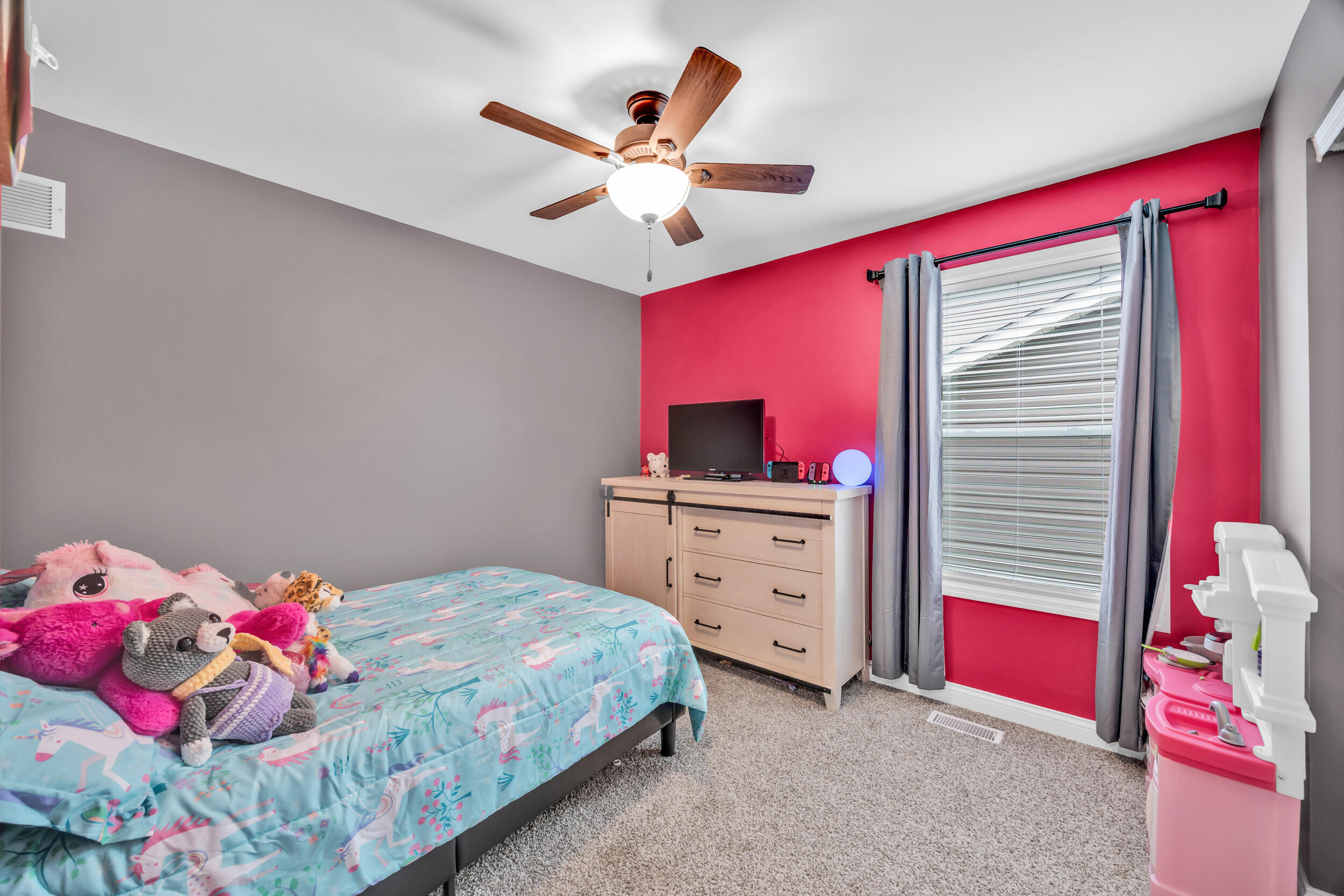 1103 Baseball Dr Property Photo 23