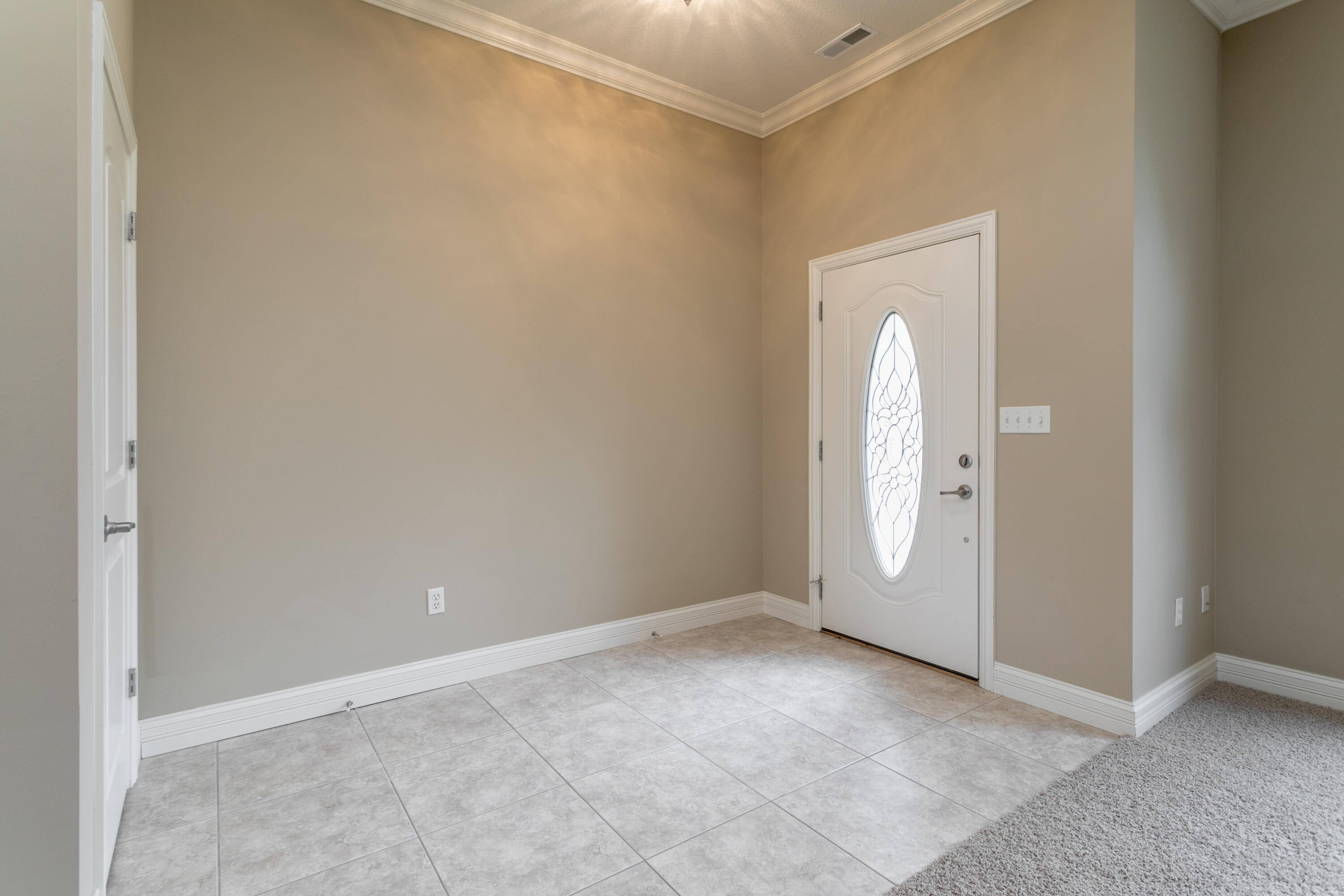 5700 Hodgsdon Mill Dr Property Photo 3