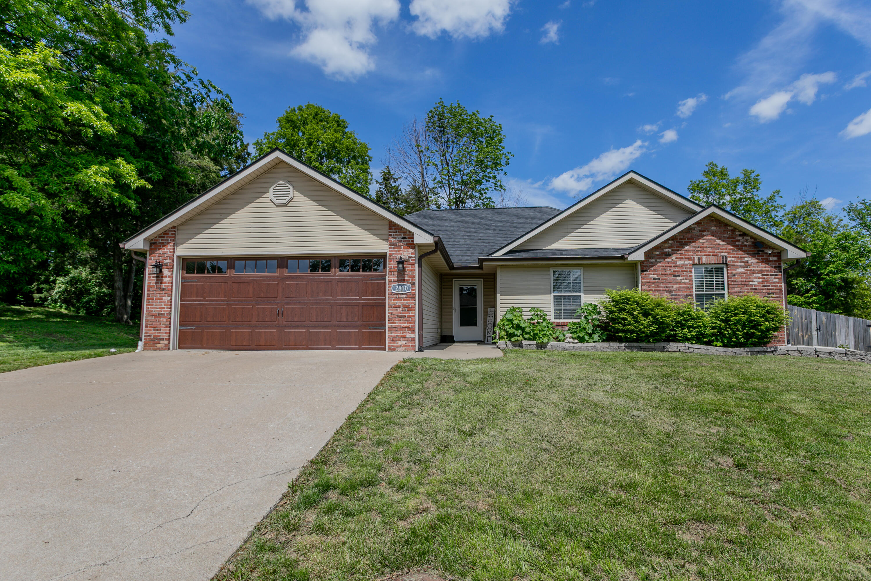 2810 Waynesboro Dr Property Photo 1