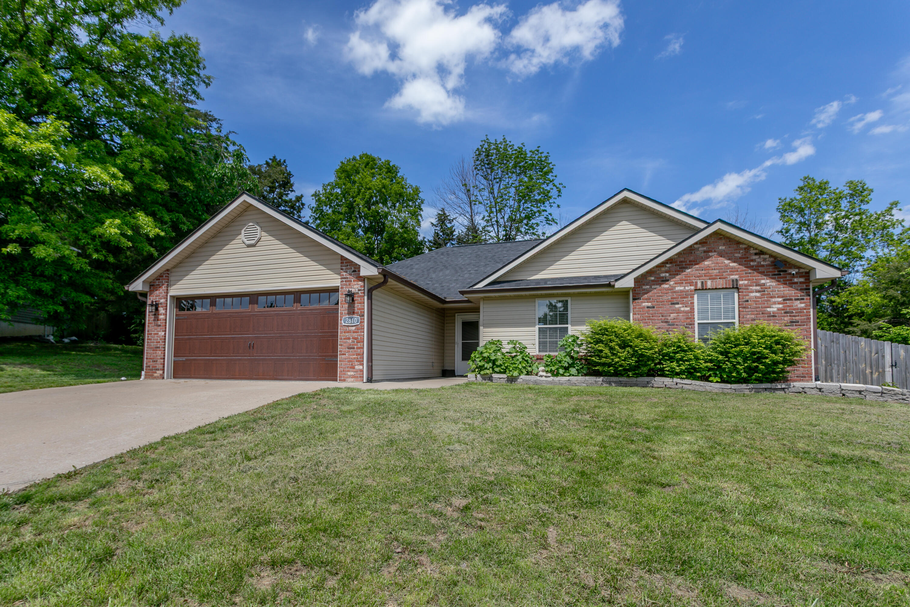 2810 Waynesboro Dr Property Photo 2