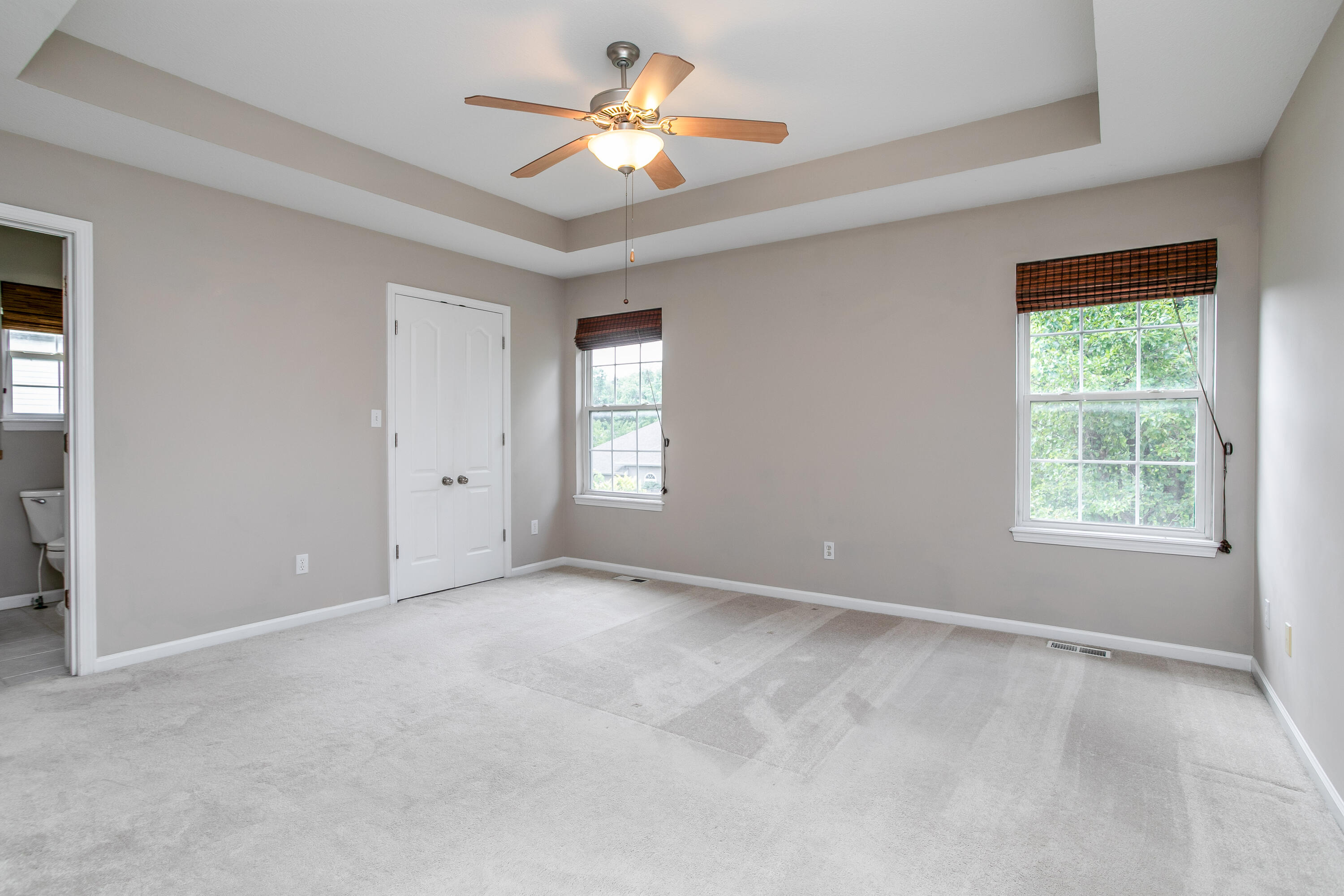 2504 Oakfield Dr Property Photo 15