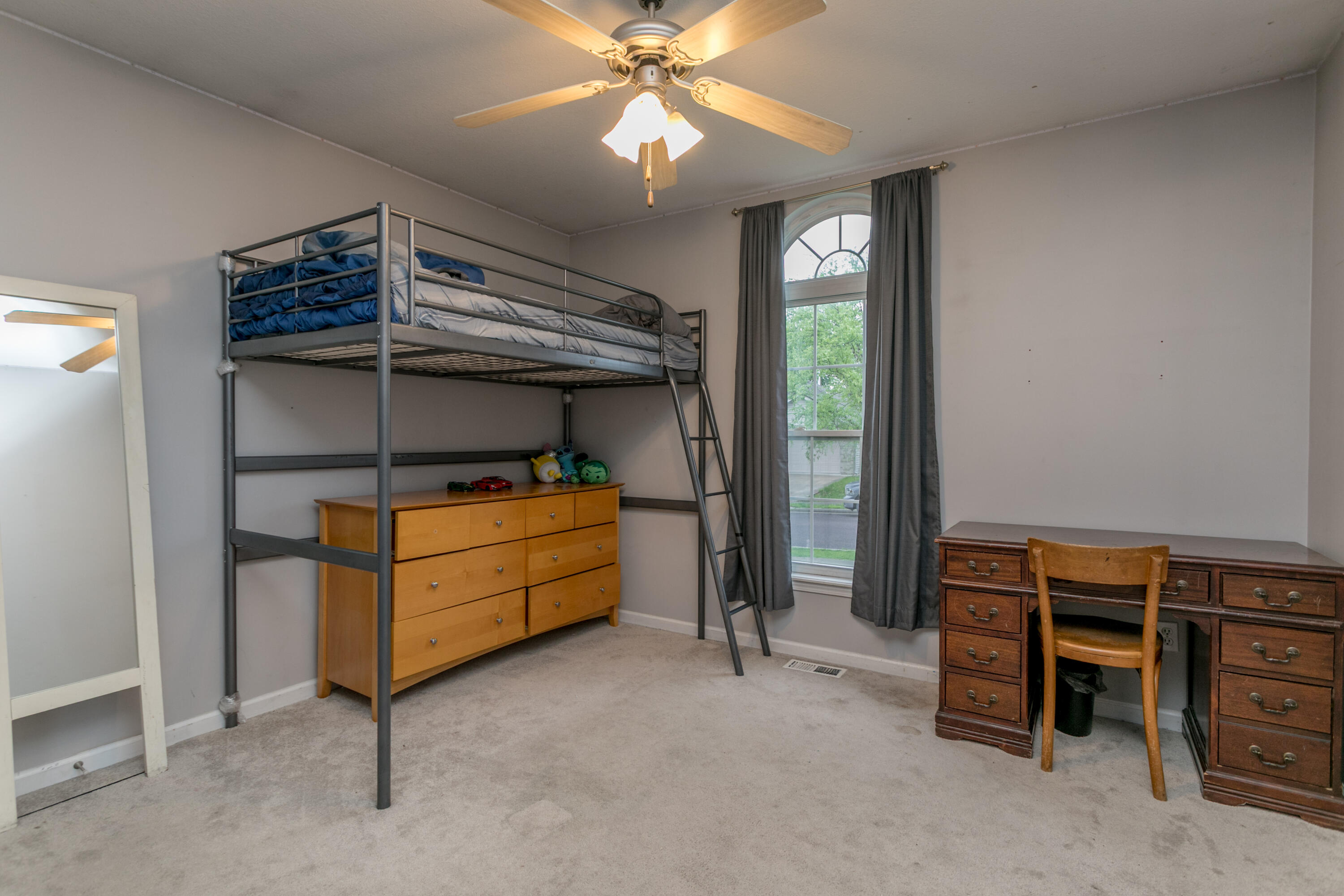 2504 Oakfield Dr Property Photo 17