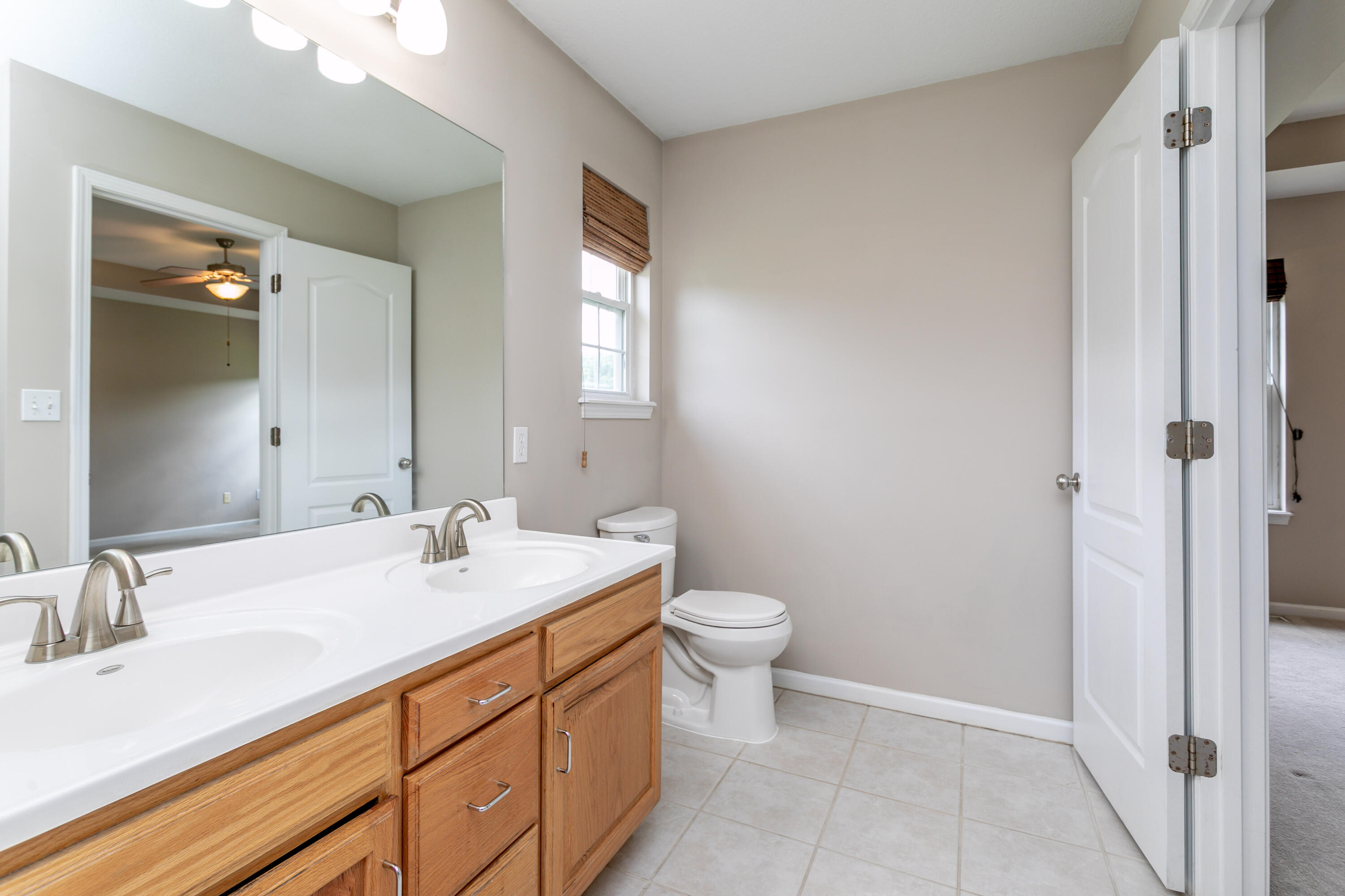 2504 Oakfield Dr Property Photo 18