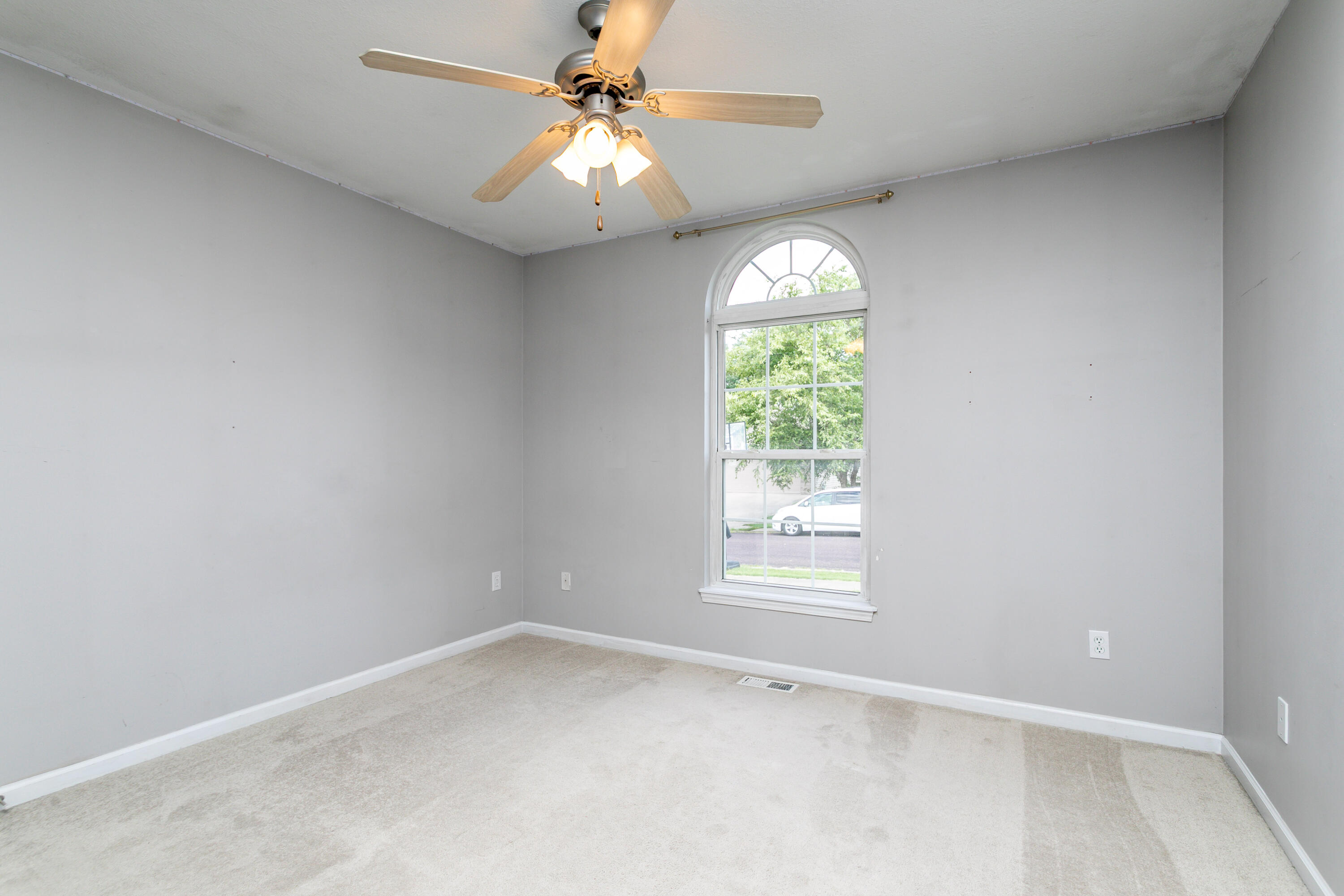 2504 Oakfield Dr Property Photo 20