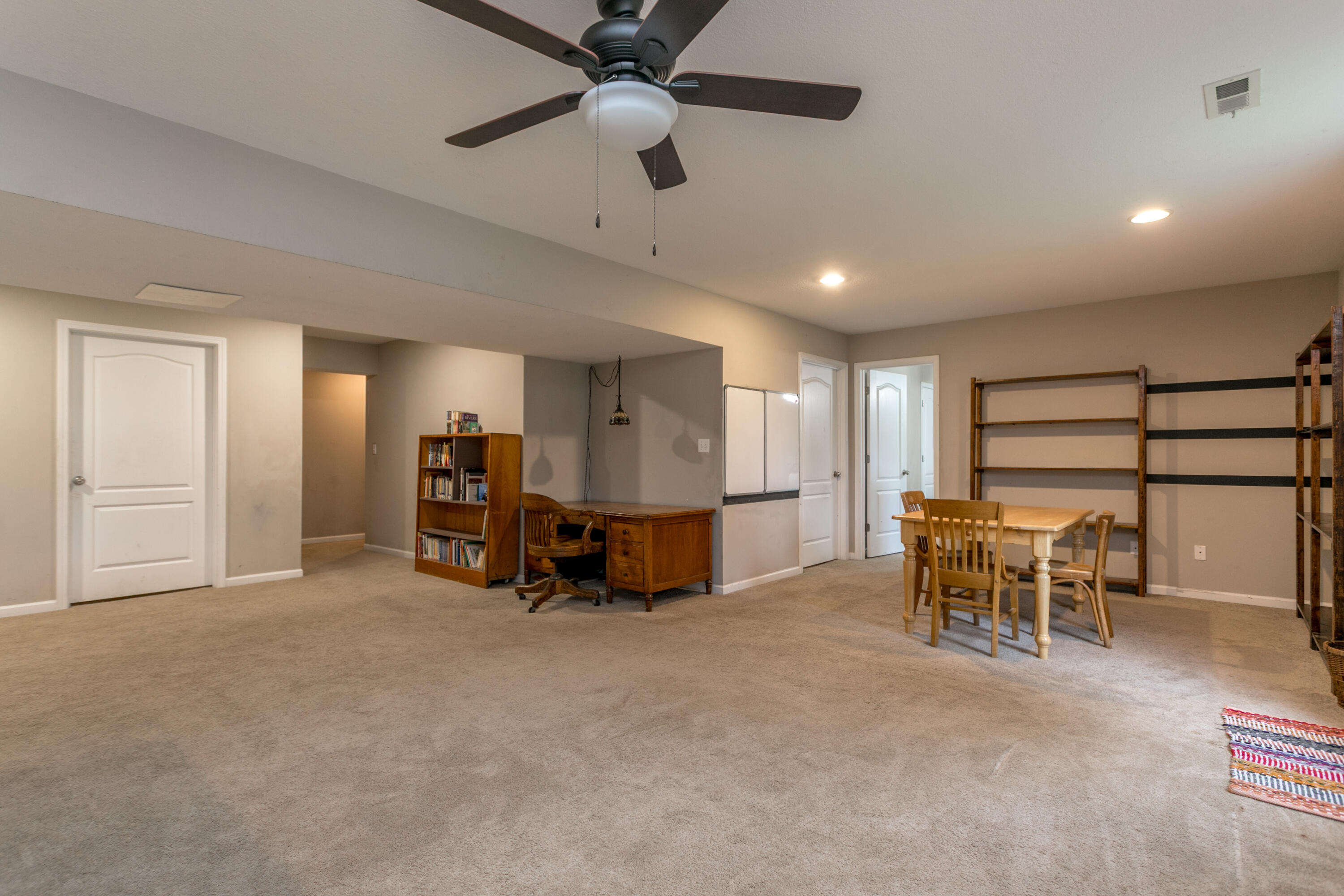 2504 Oakfield Dr Property Photo 25