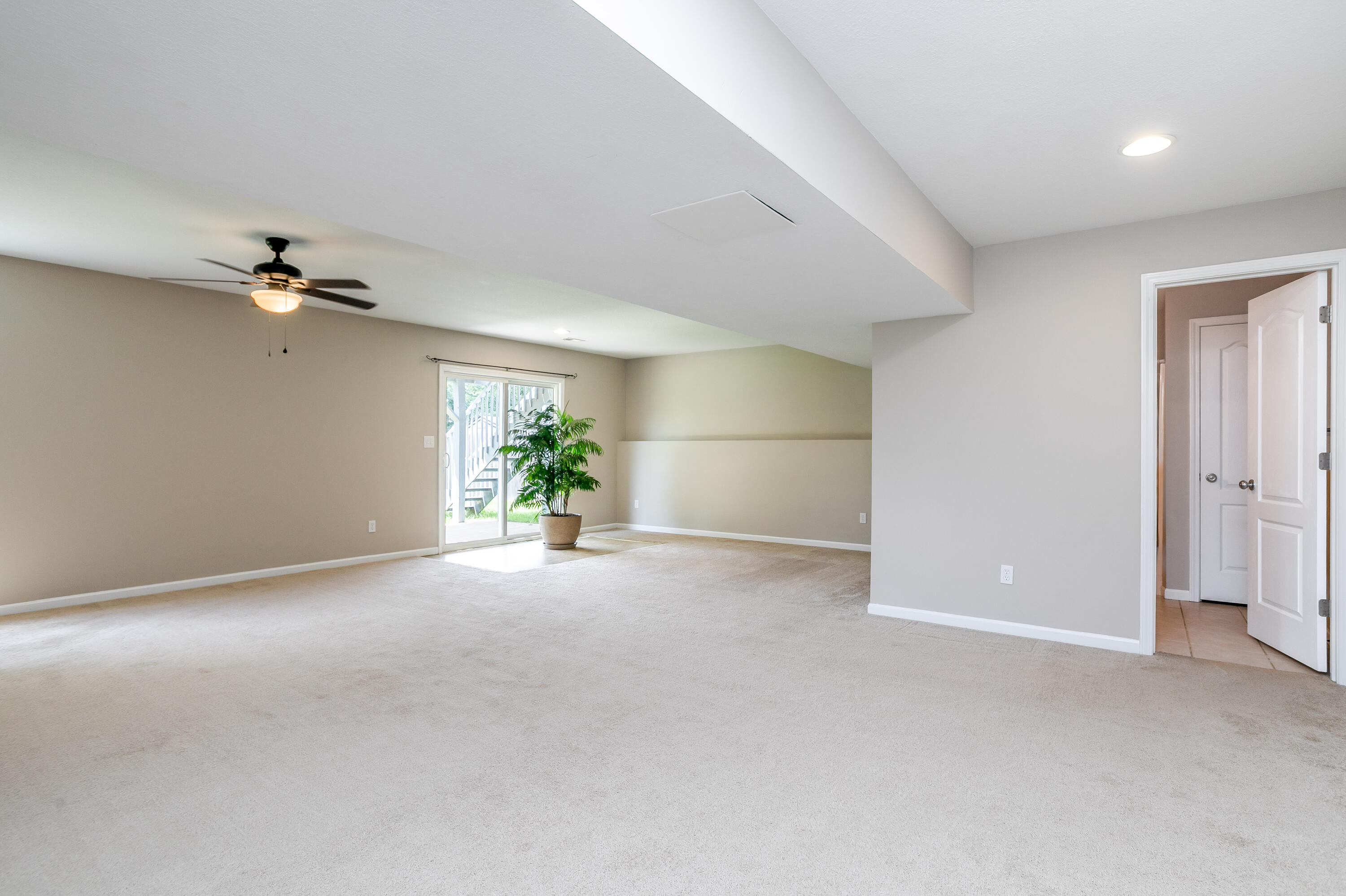 2504 Oakfield Dr Property Photo 26