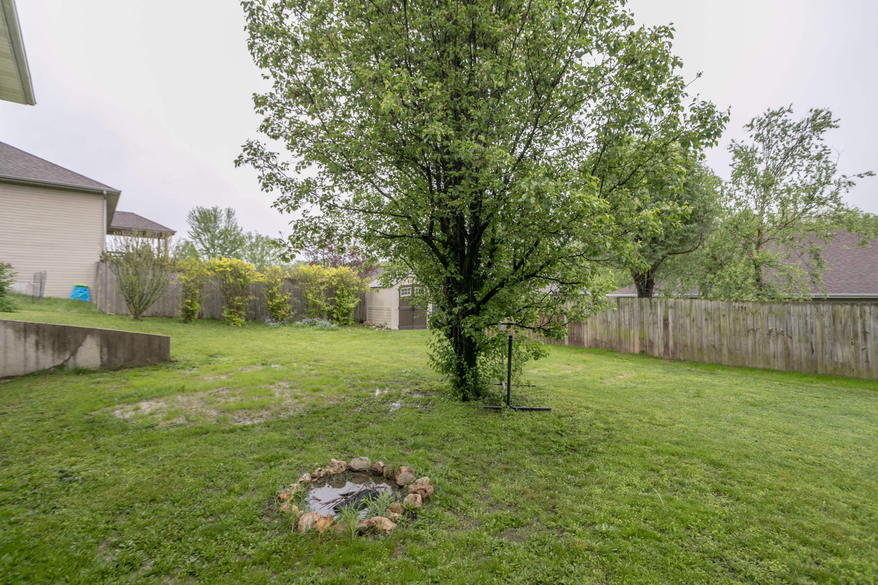 2504 Oakfield Dr Property Photo 29