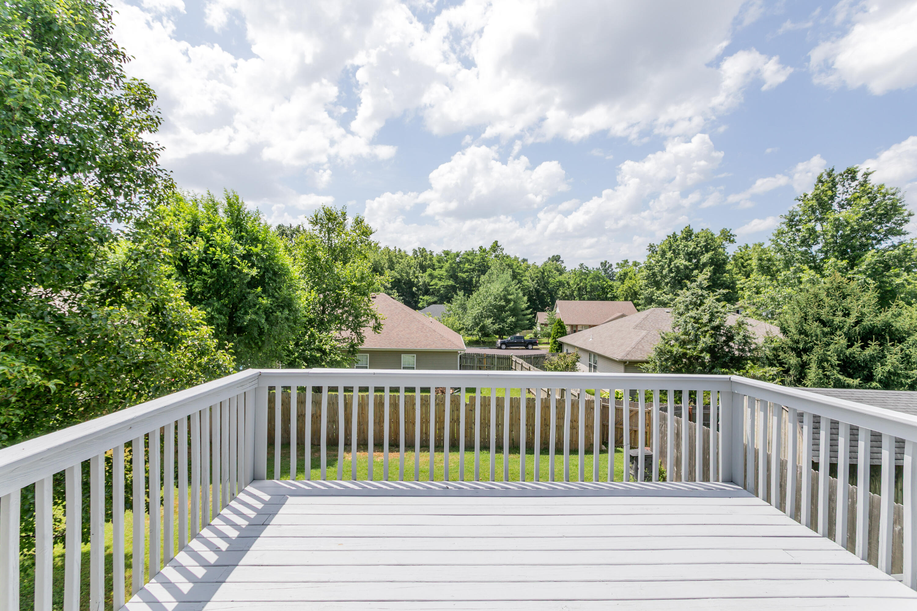 2504 Oakfield Dr Property Photo 30