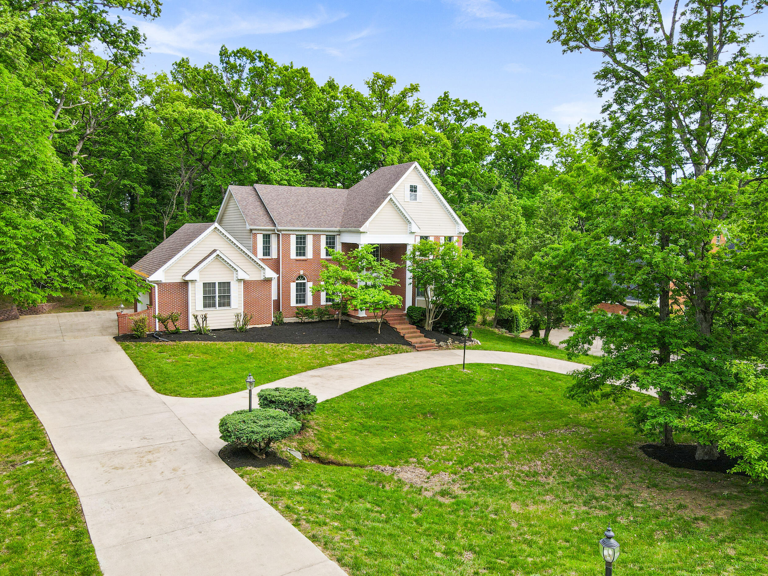 2708 BLUFF CREEK DR Property Photo 1