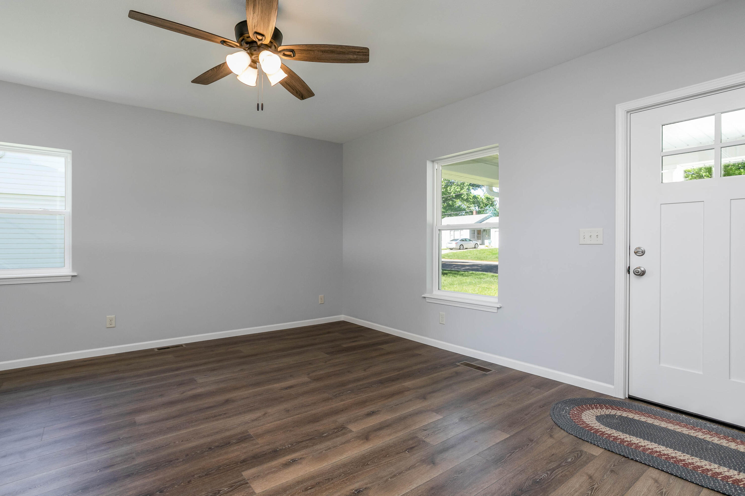 914 Santa Fe Trl Property Photo 6