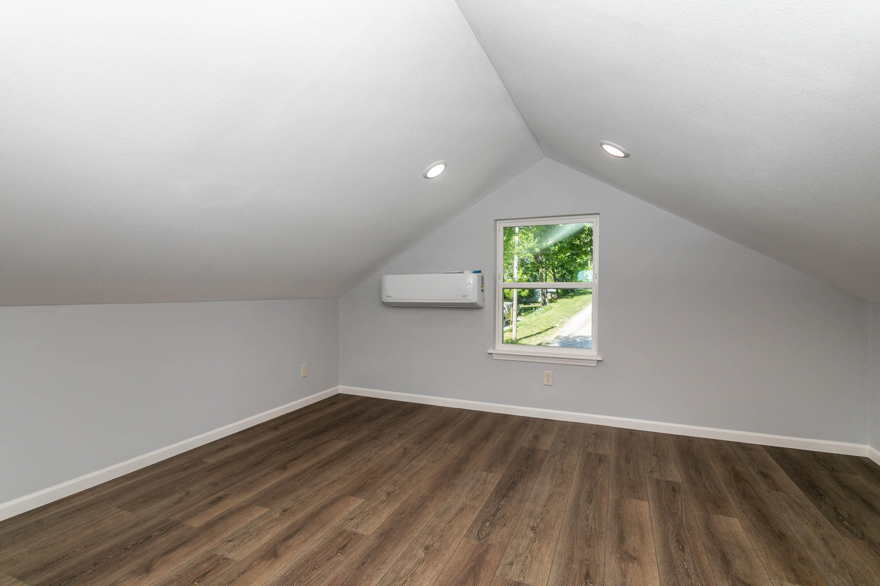 914 Santa Fe Trl Property Photo 24