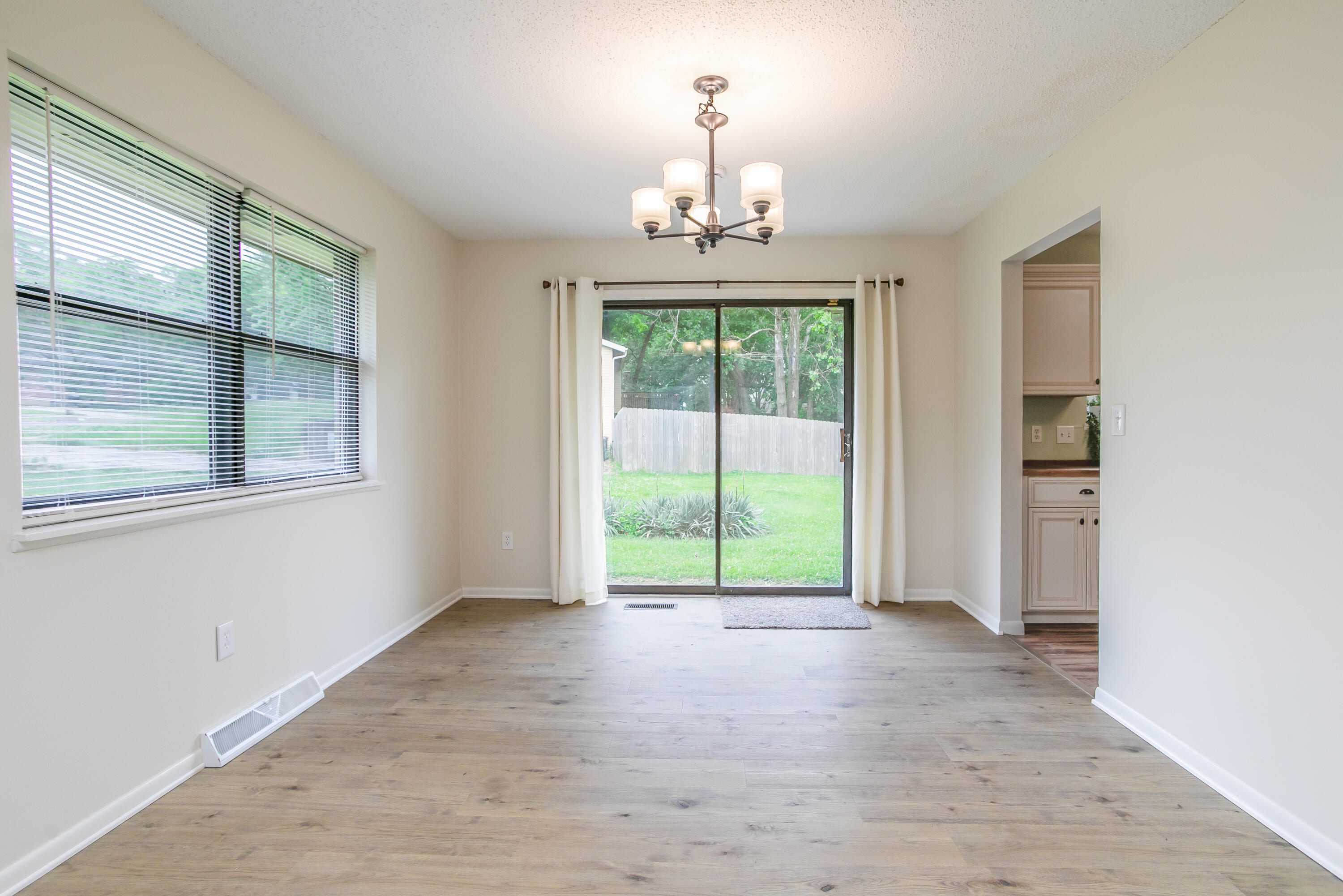 3515 Deer Run Dr Property Photo 6