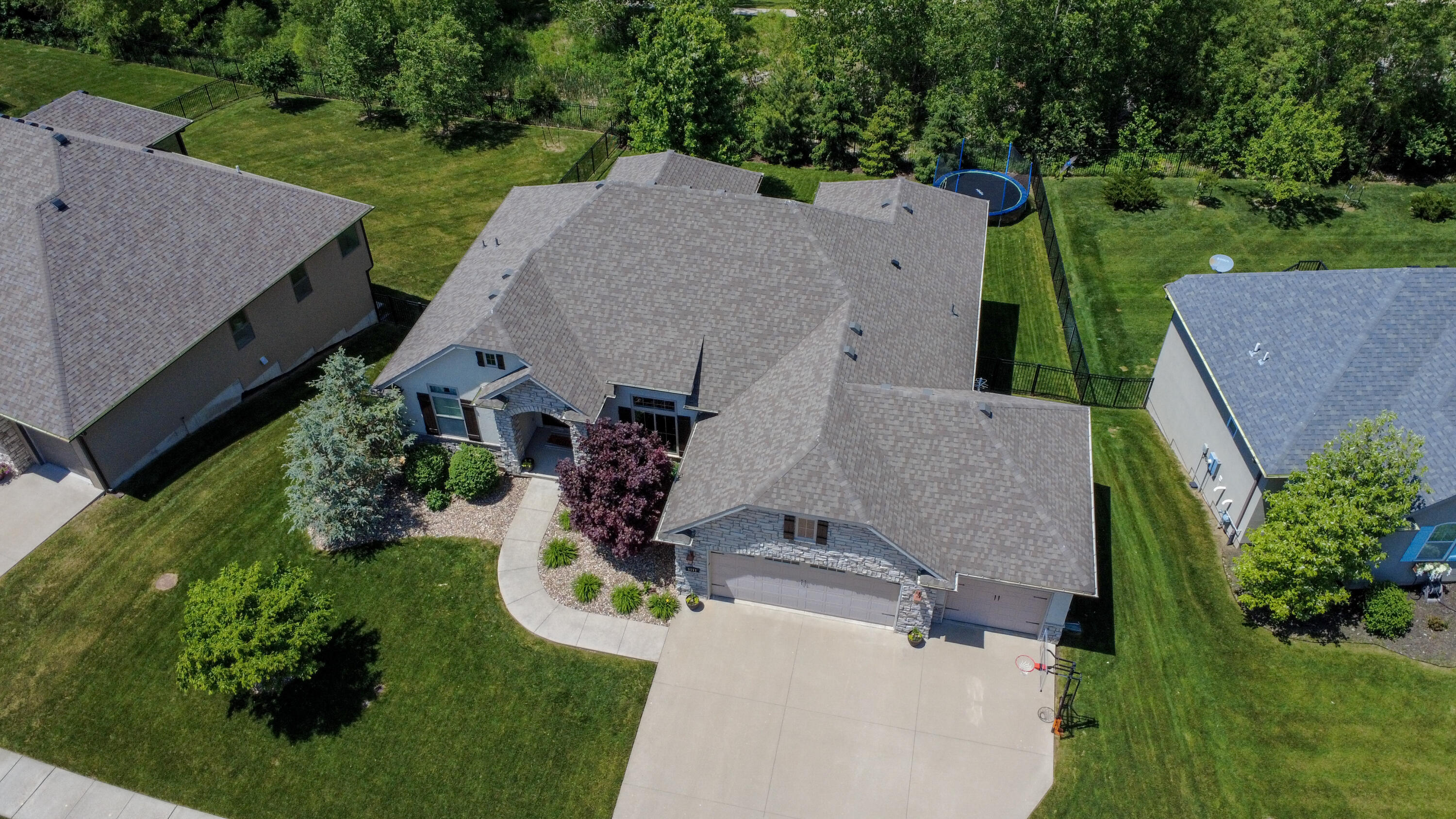 1911 Lasso Cir Property Photo 2