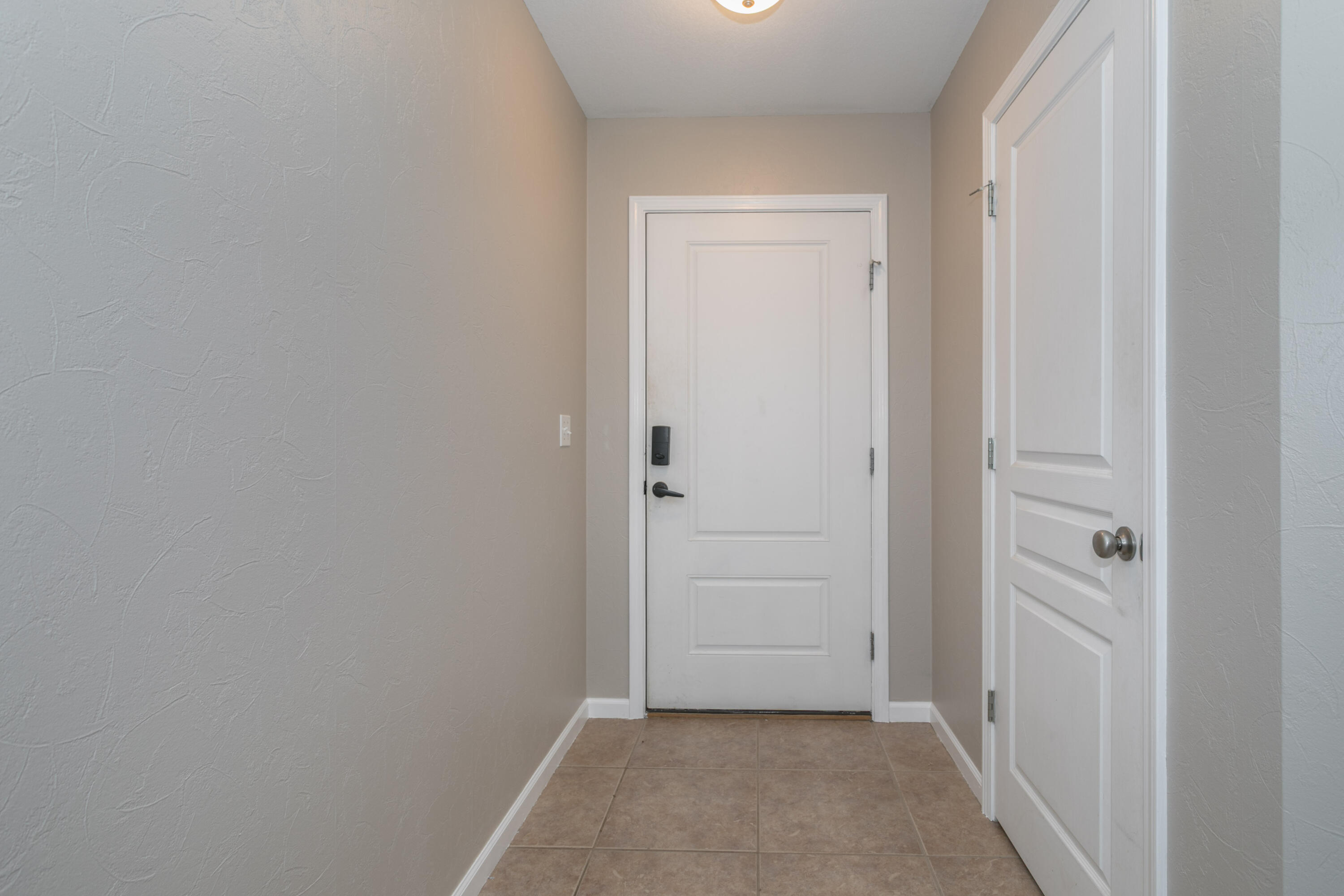 6350 Brooke Dr Property Photo 4
