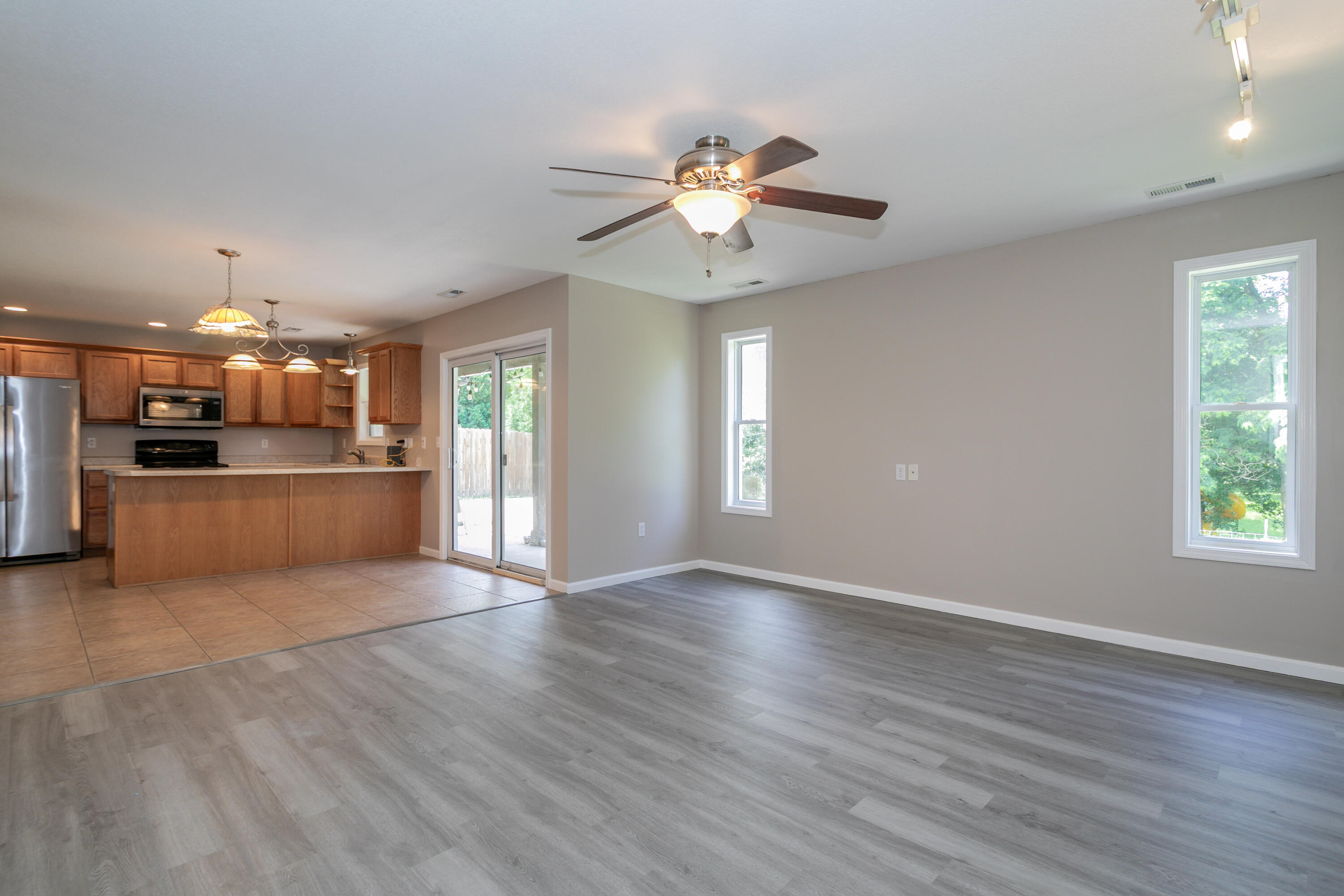 6350 Brooke Dr Property Photo 6