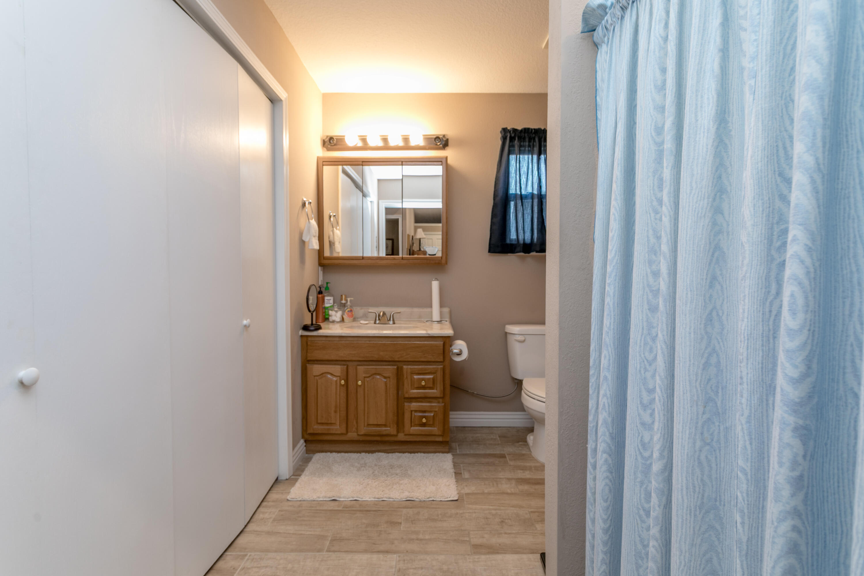 106 E Robinson St Property Photo 22