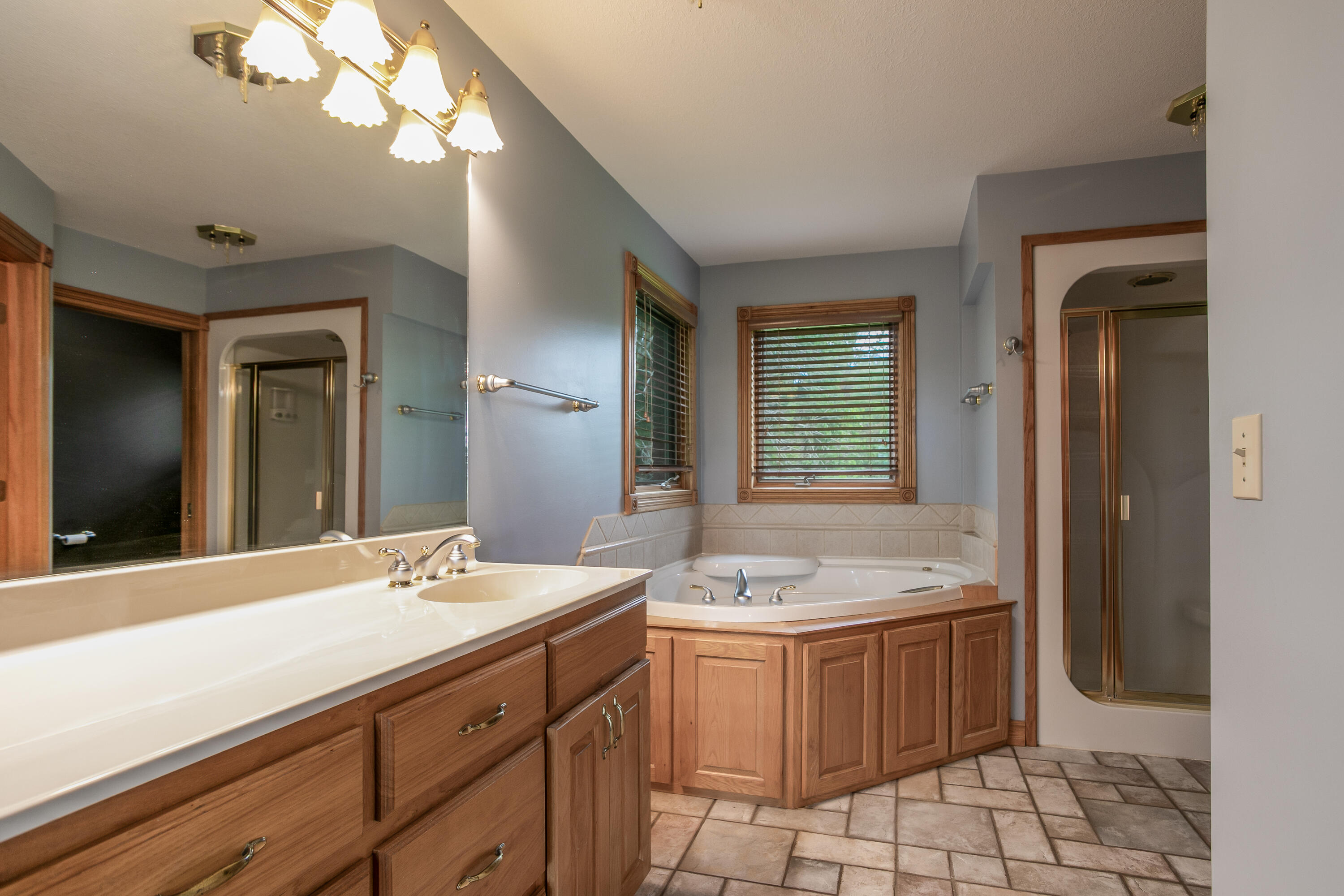1820 N Hemlock Ridge Rd Property Photo 18
