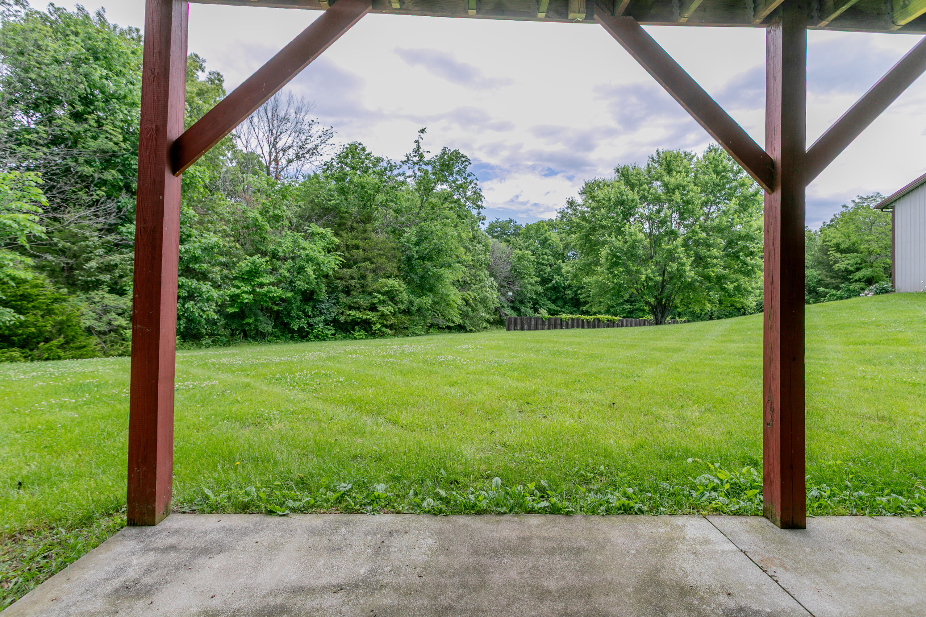 1820 N Hemlock Ridge Rd Property Photo 37