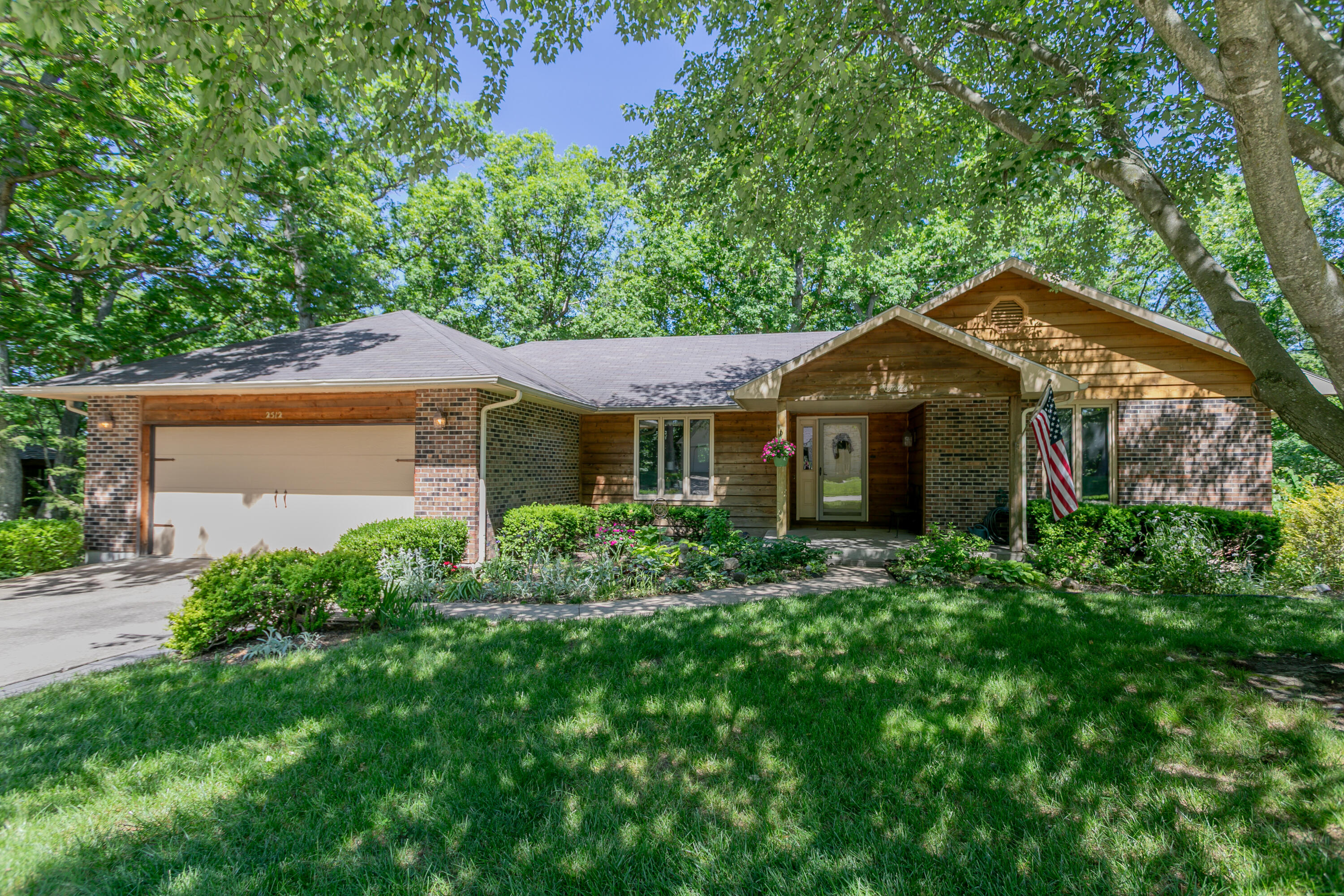 2512 Cimarron Dr Property Photo 1
