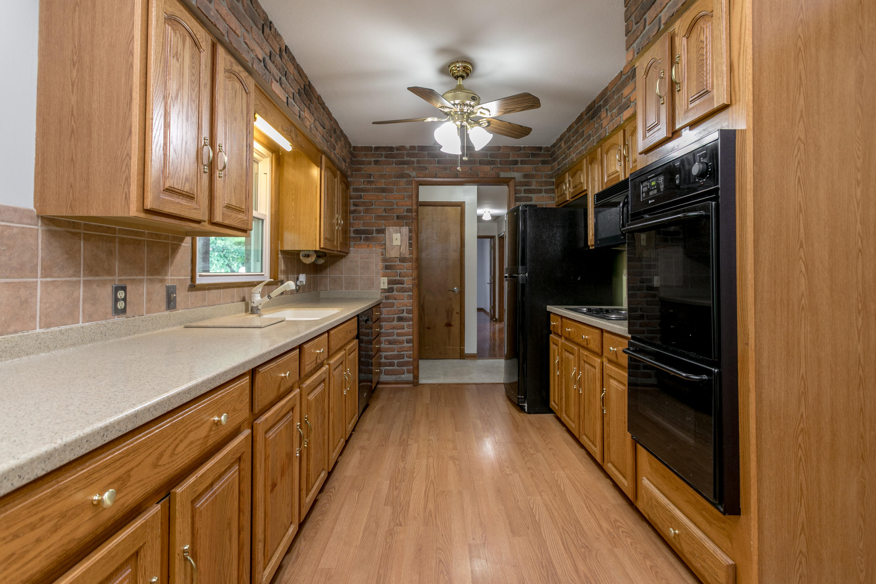 1804 N Pin Oak Blvd Property Photo 4