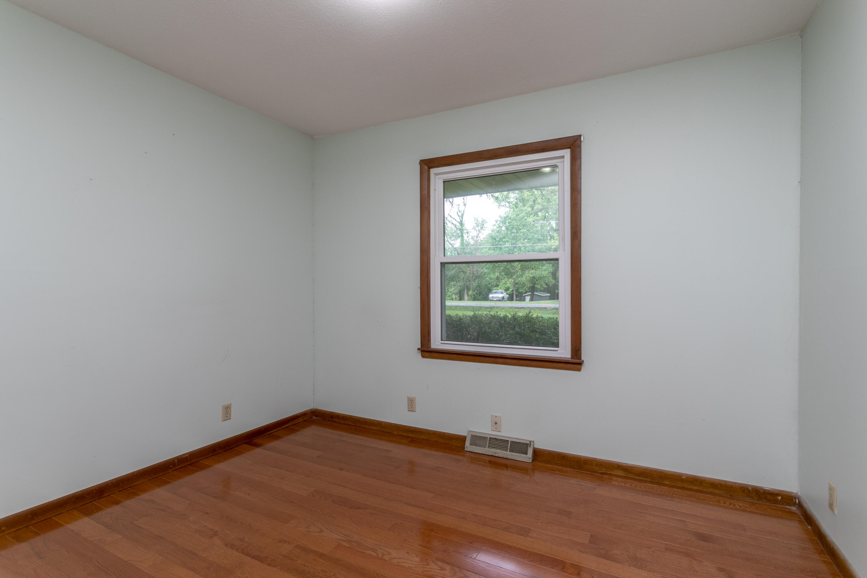 1804 N Pin Oak Blvd Property Photo 9
