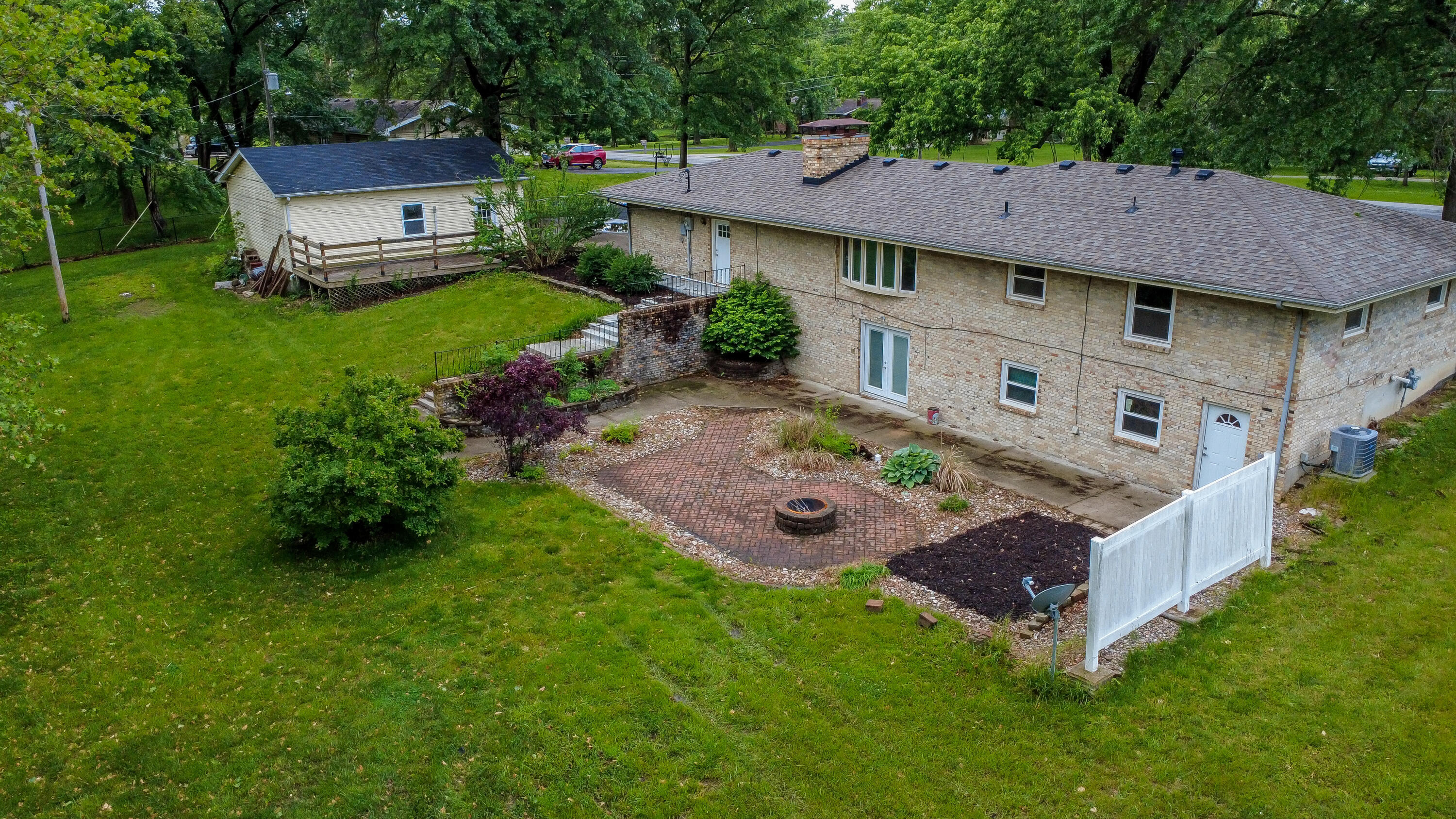 1804 N Pin Oak Blvd Property Photo 17
