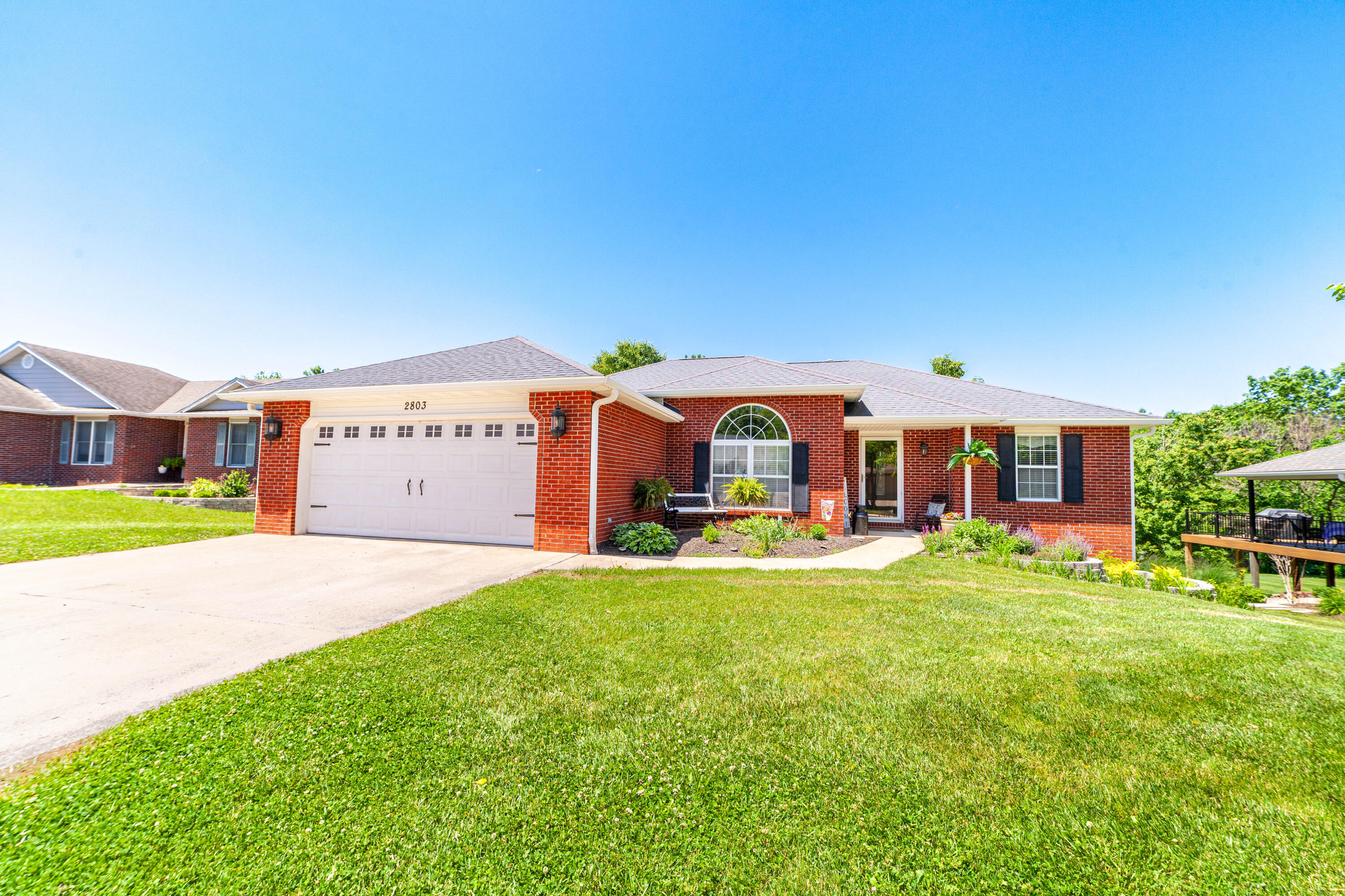 2803 WOODED CREEK DR Property Photo 1
