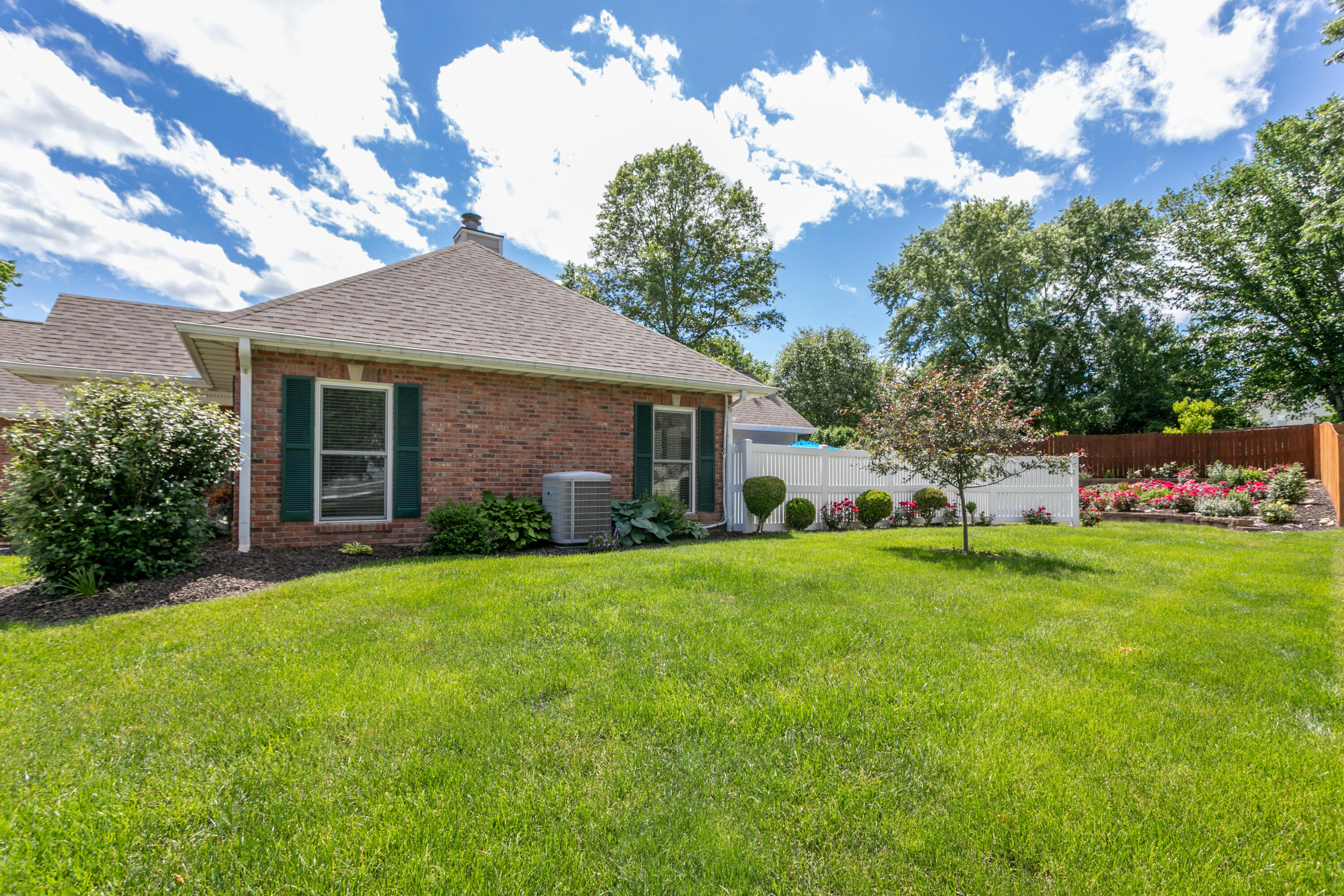 4011 Curt Dr Property Photo 41