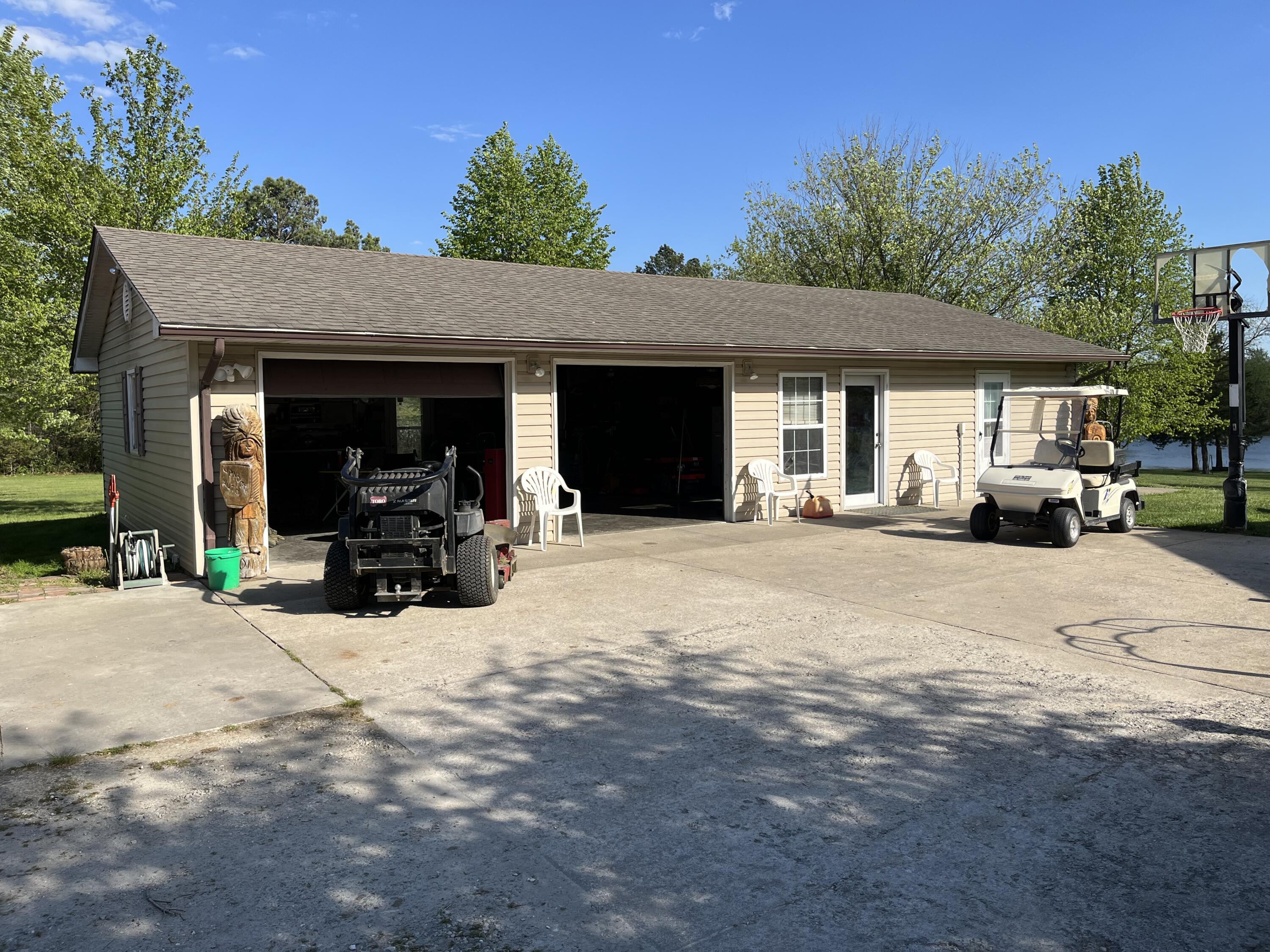 11850 E Durk Rd Property Photo 4
