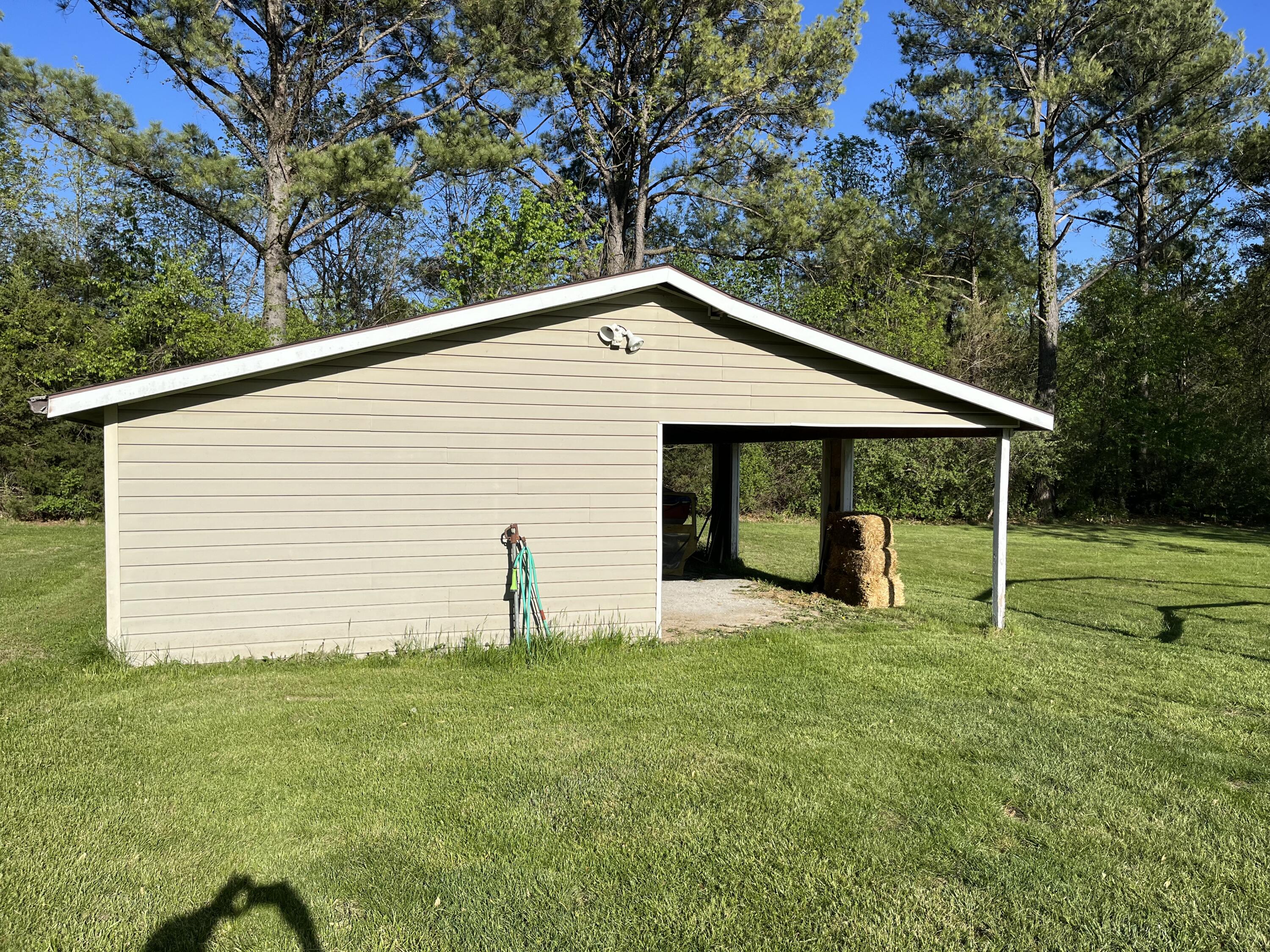 11850 E Durk Rd Property Photo 6