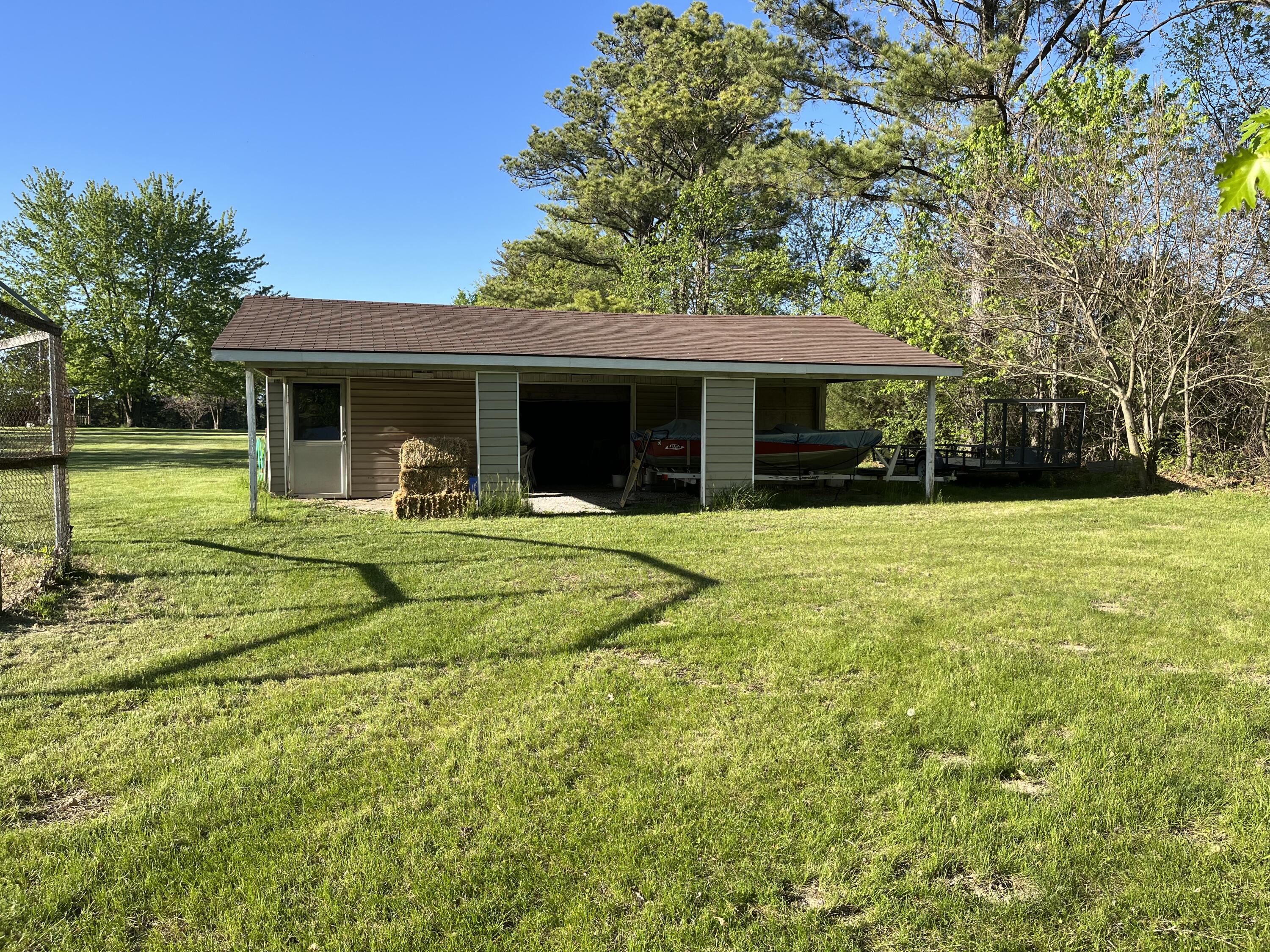11850 E Durk Rd Property Photo 7