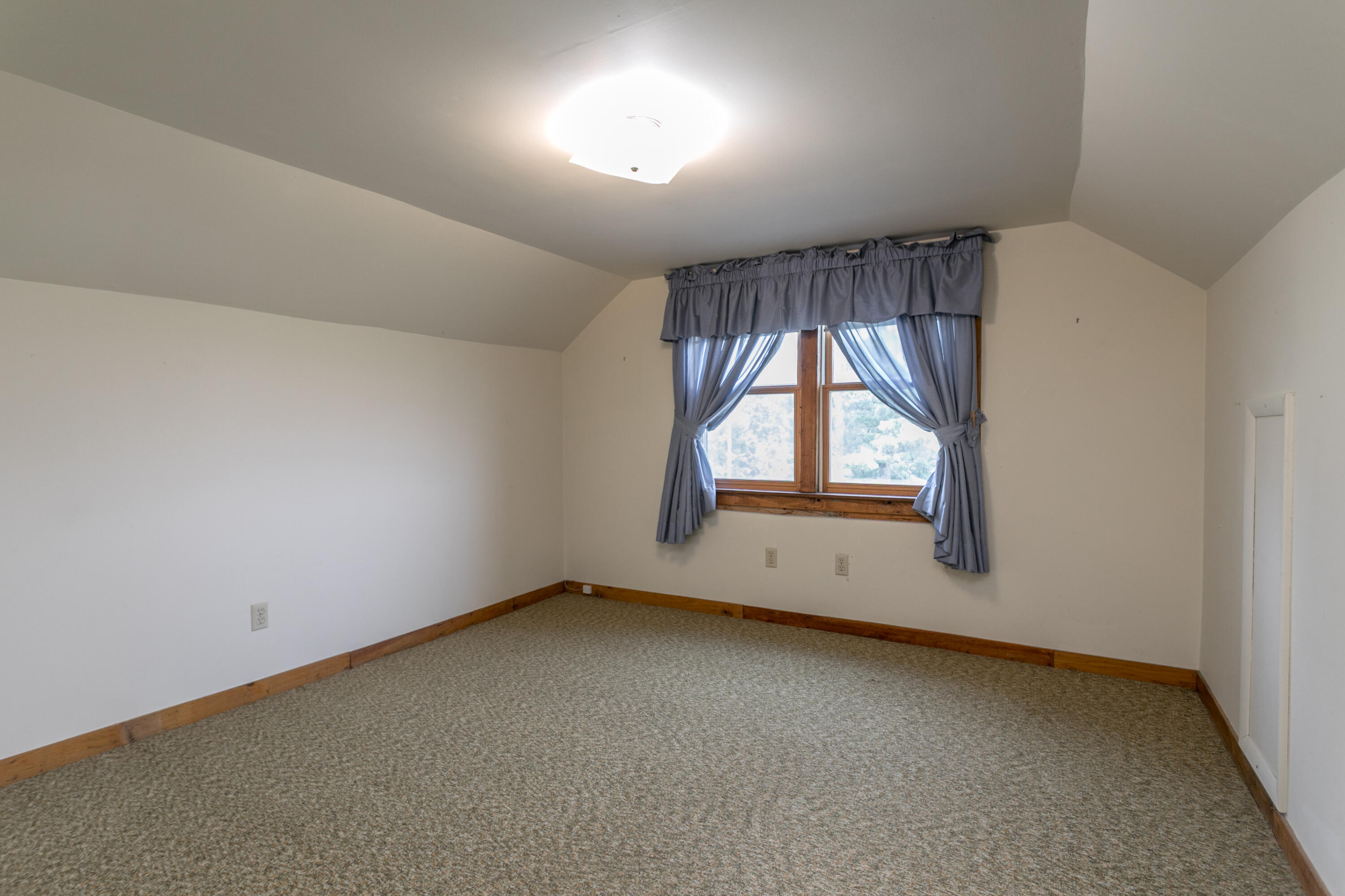 9860 N Route B Property Photo 36