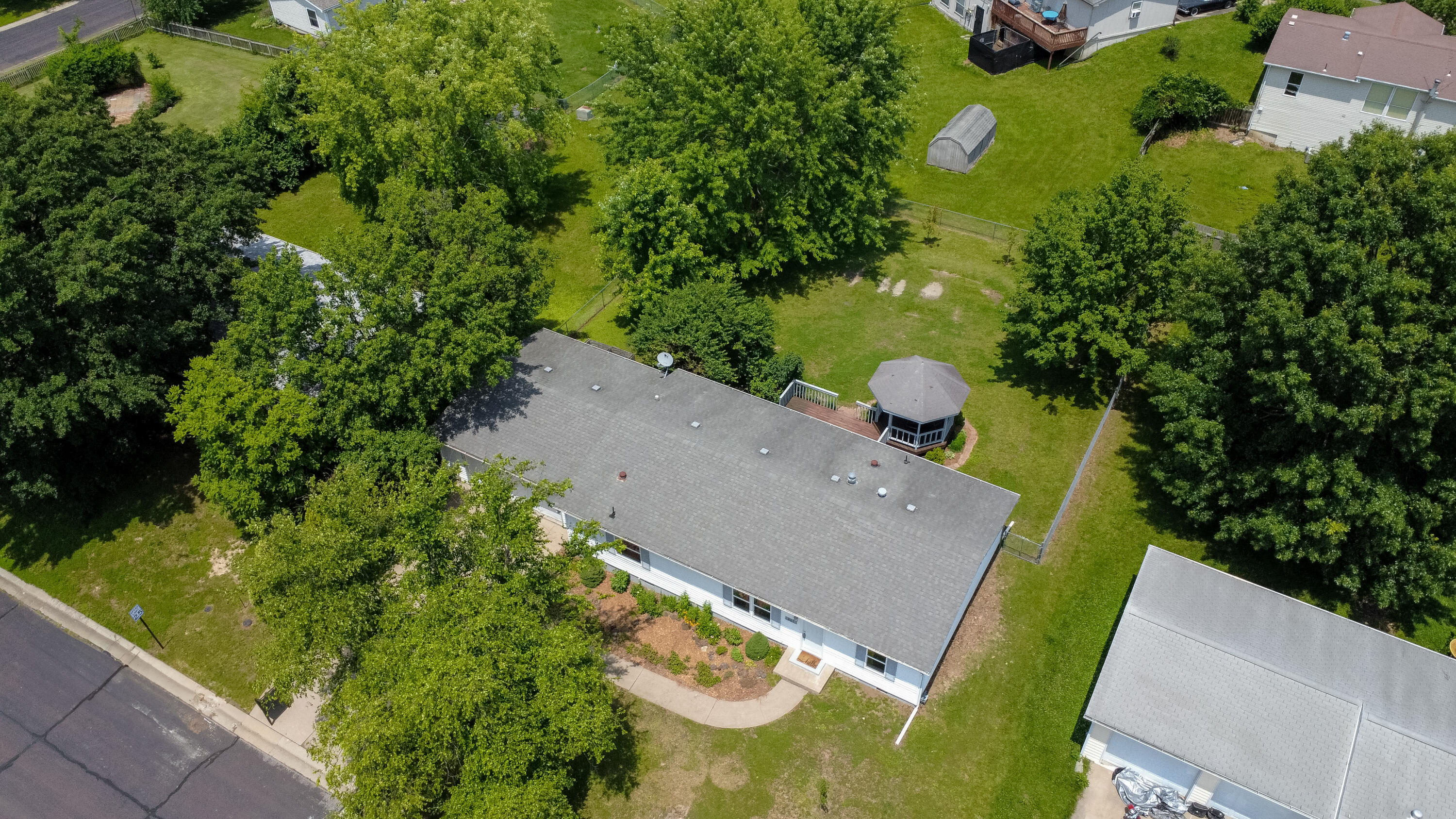 961 E Shalimar Dr Property Photo 27