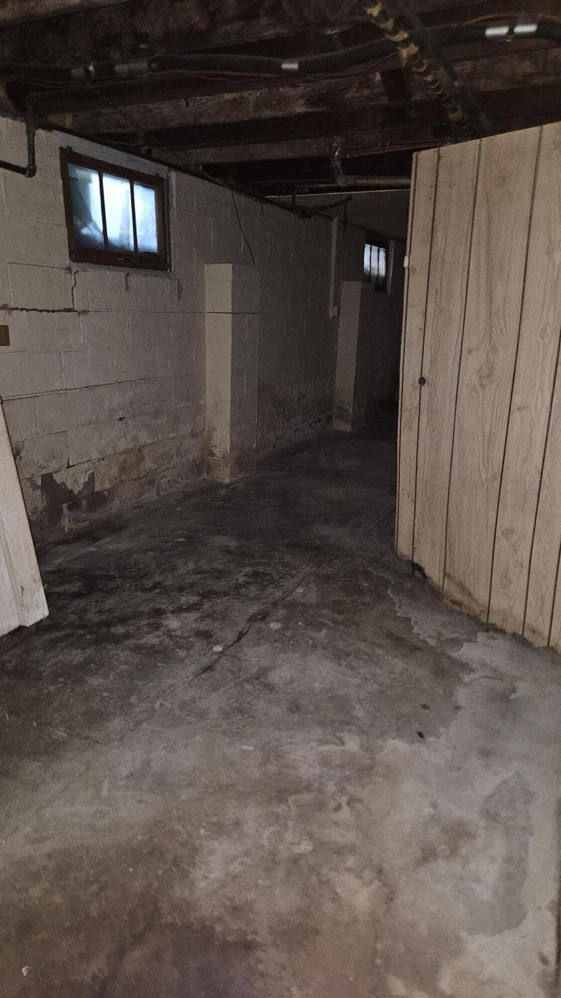 809 E Love St Property Photo 19