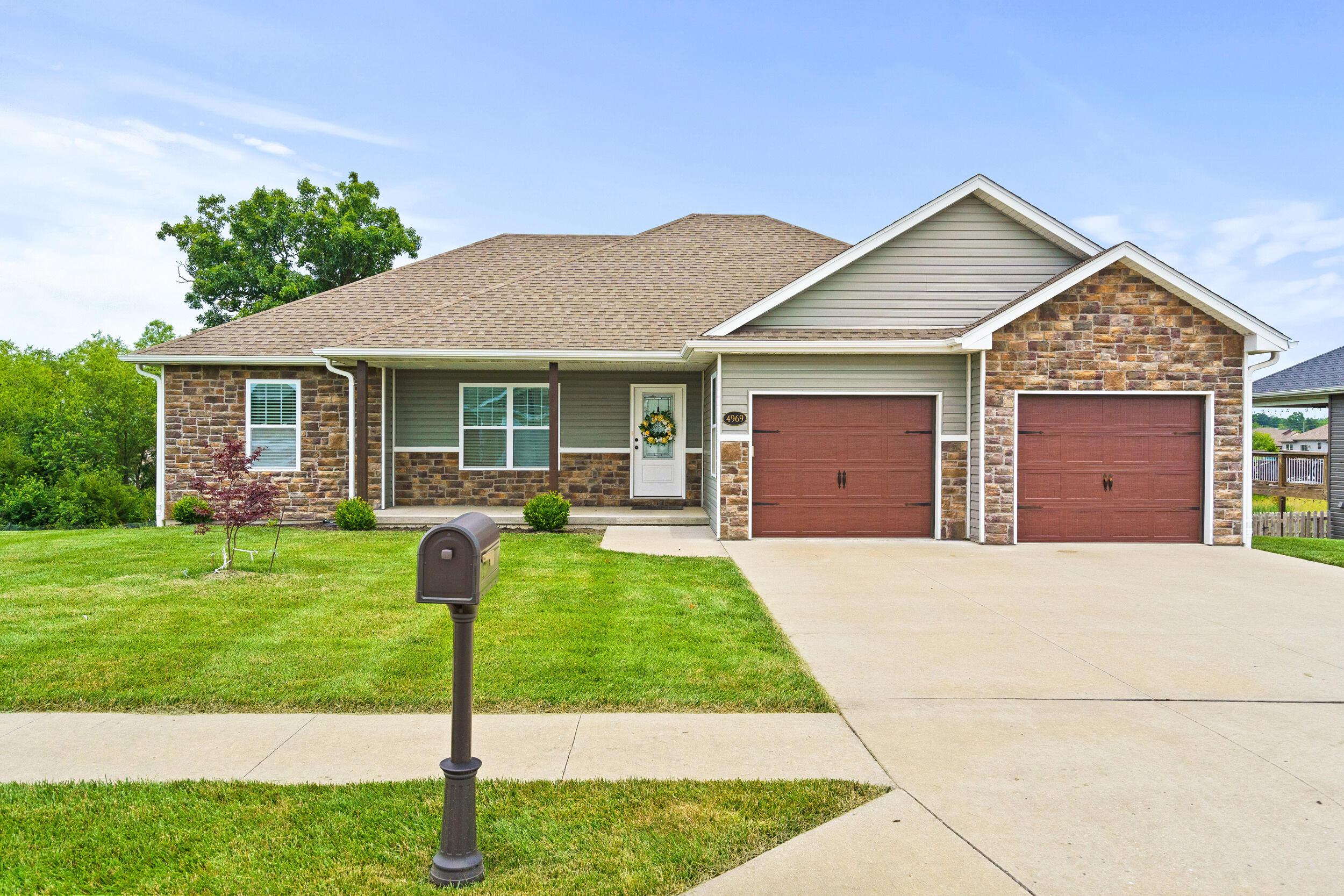 4969 W Red Tail Dr Property Photo 1