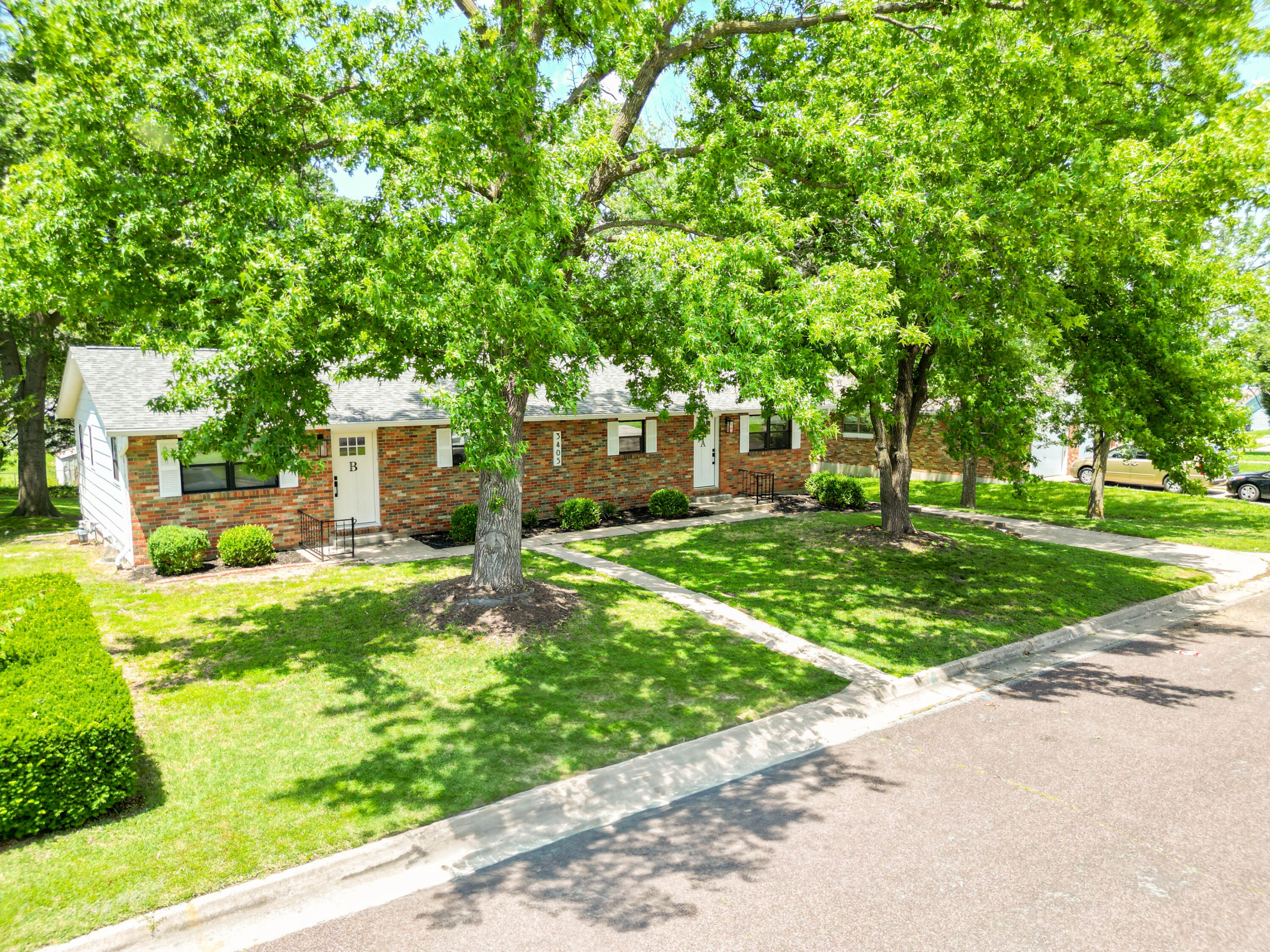 3405 Balboa Ln, A-b Property Photo 1